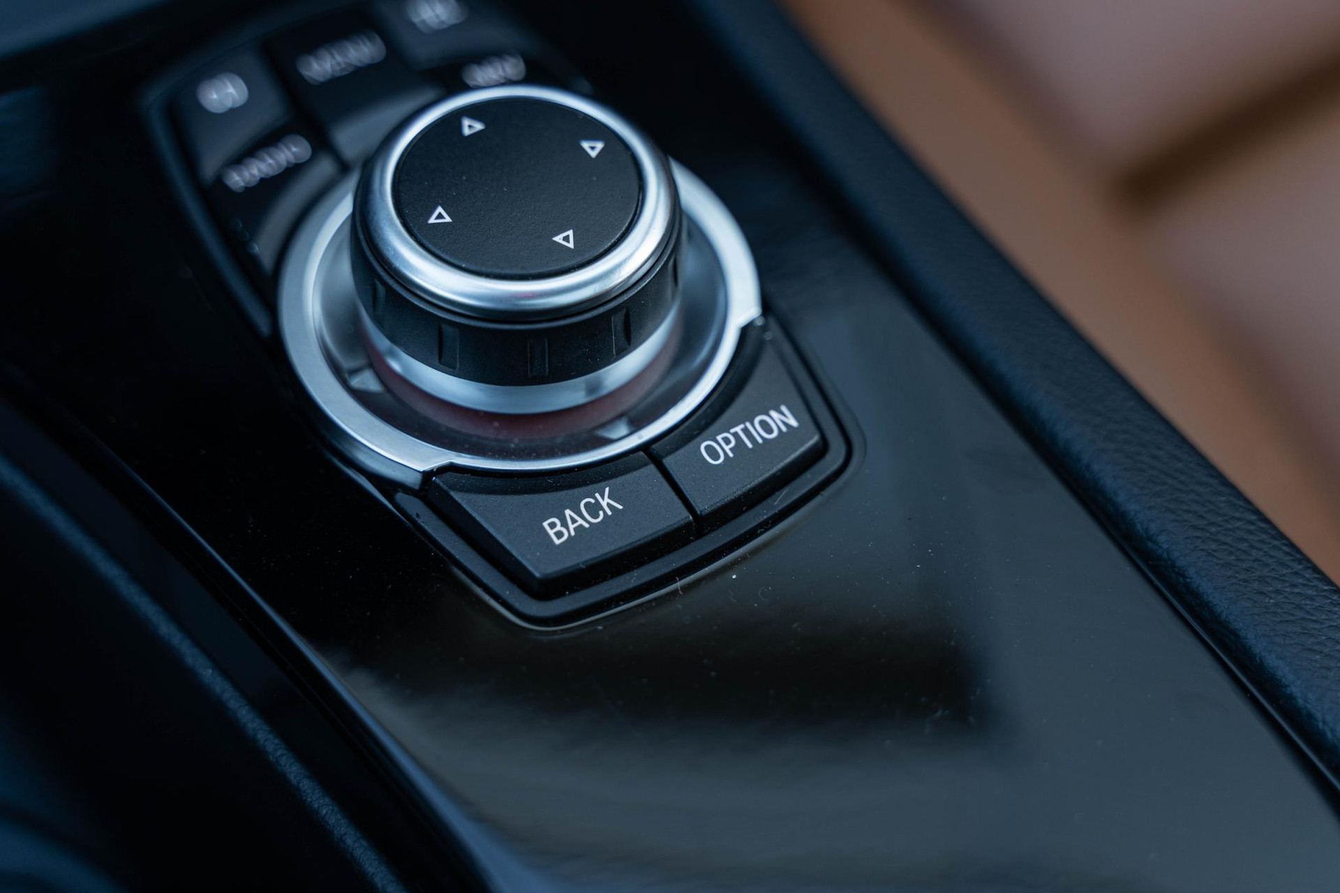 BMW 3 Serie Touring 335xi Luxury Line 2012 Mondstein metallic 27