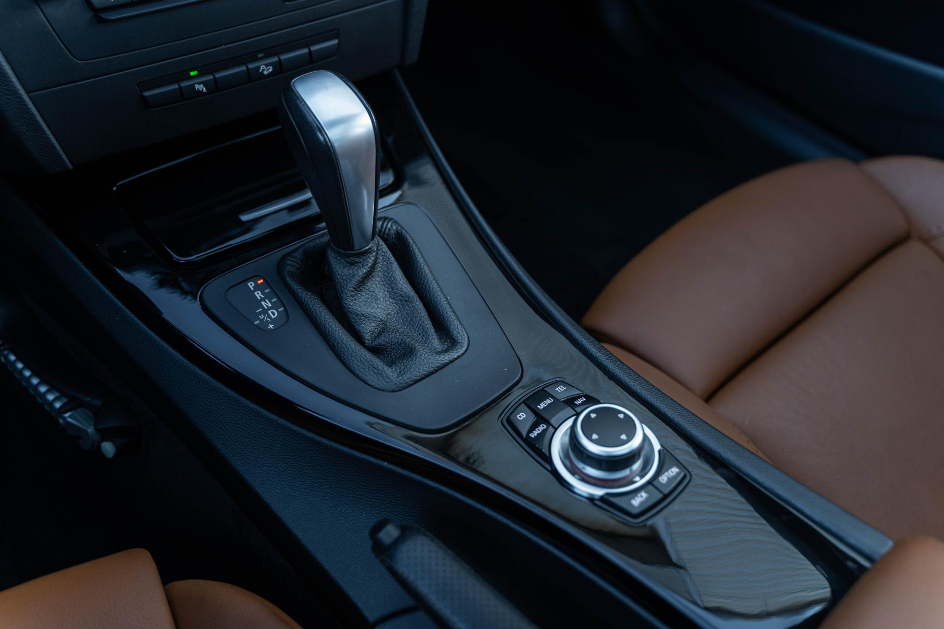 BMW 3 Serie Touring 335xi Luxury Line 2012 Mondstein metallic 29