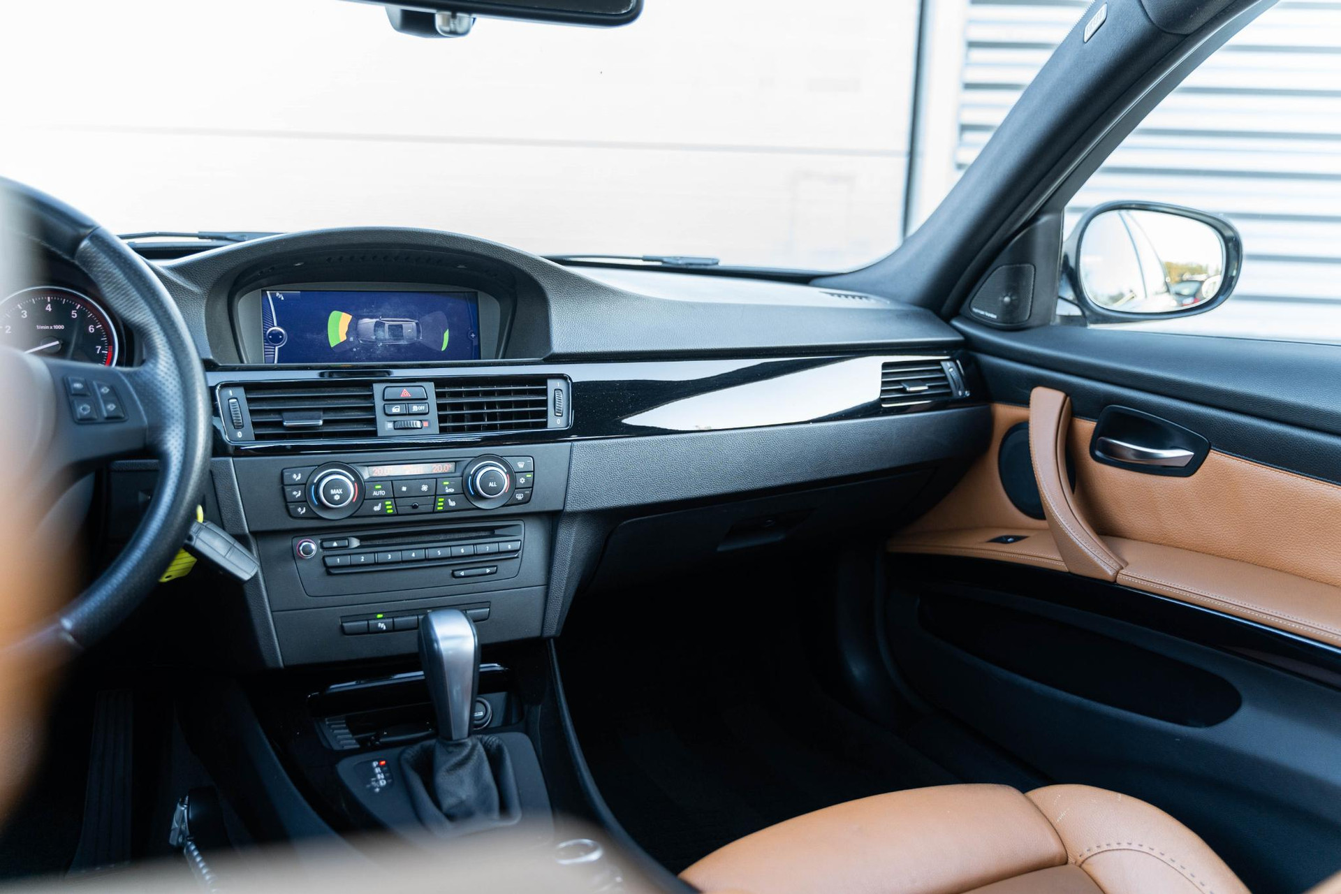 BMW 3 Serie Touring 335xi Luxury Line 2012 Mondstein metallic 30