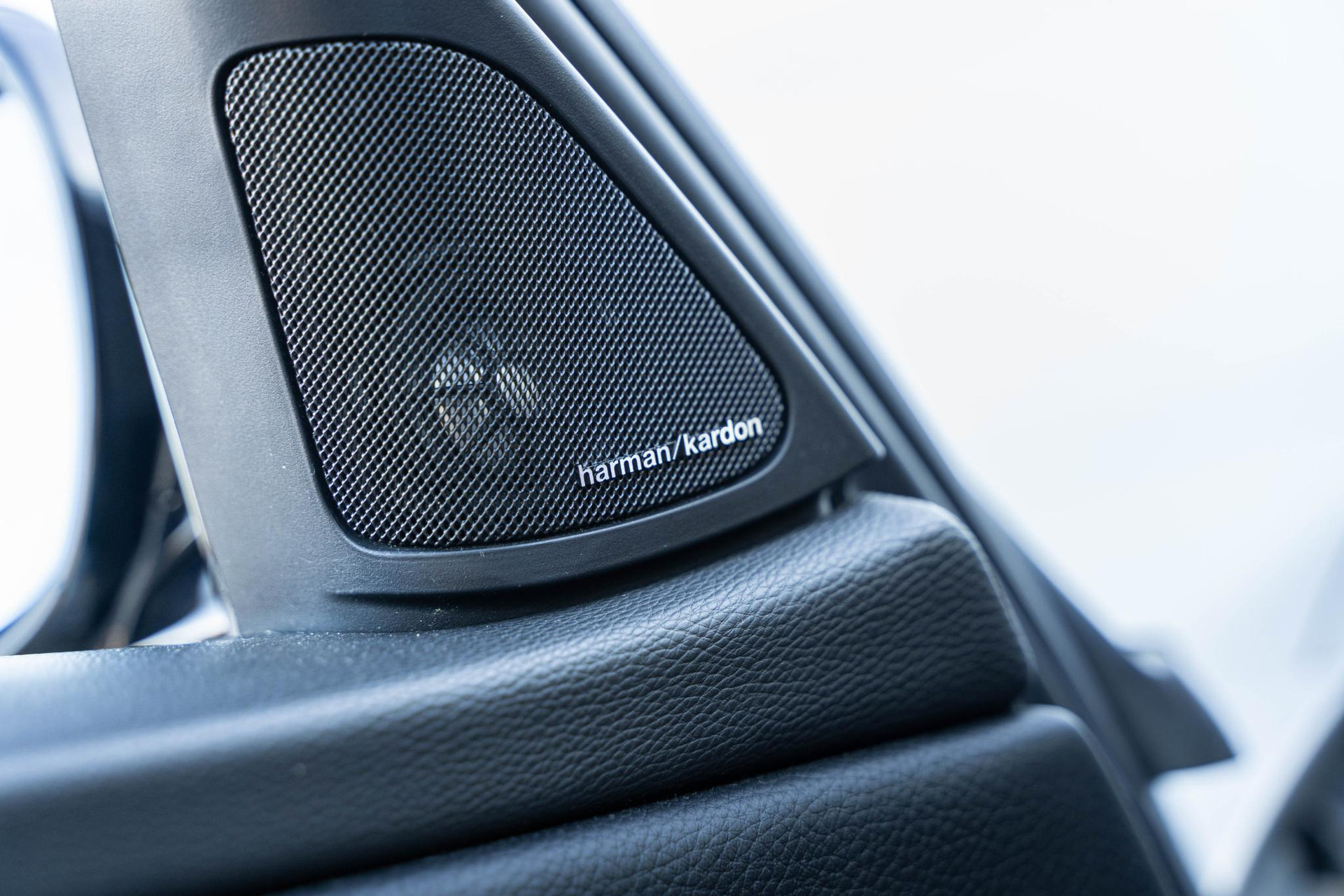 BMW 3 Serie Touring 335xi Luxury Line 2012 Mondstein metallic 38