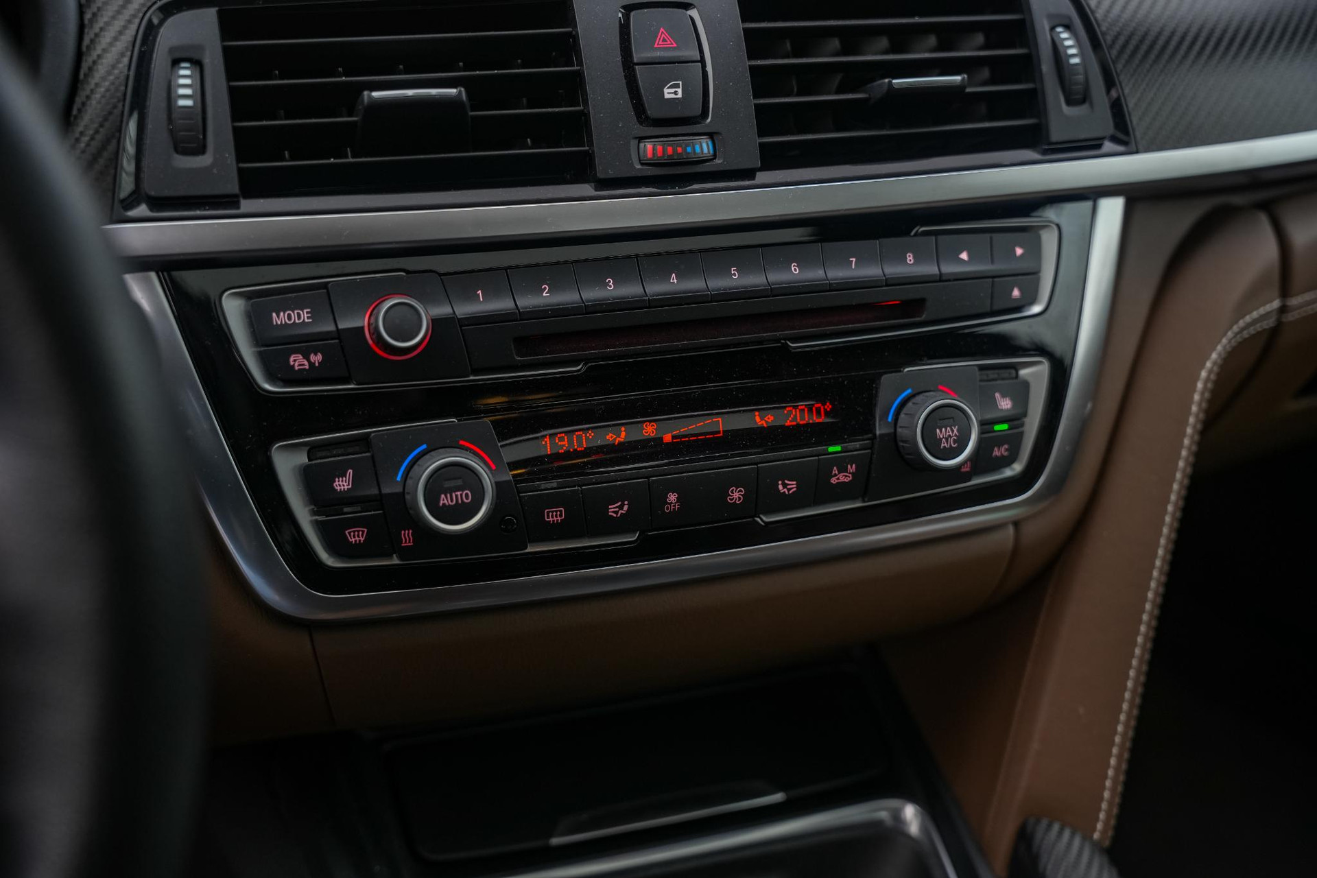 BMW 4 Serie Coupé 428i High Executive 2015 Saphirschwarz metallic 16