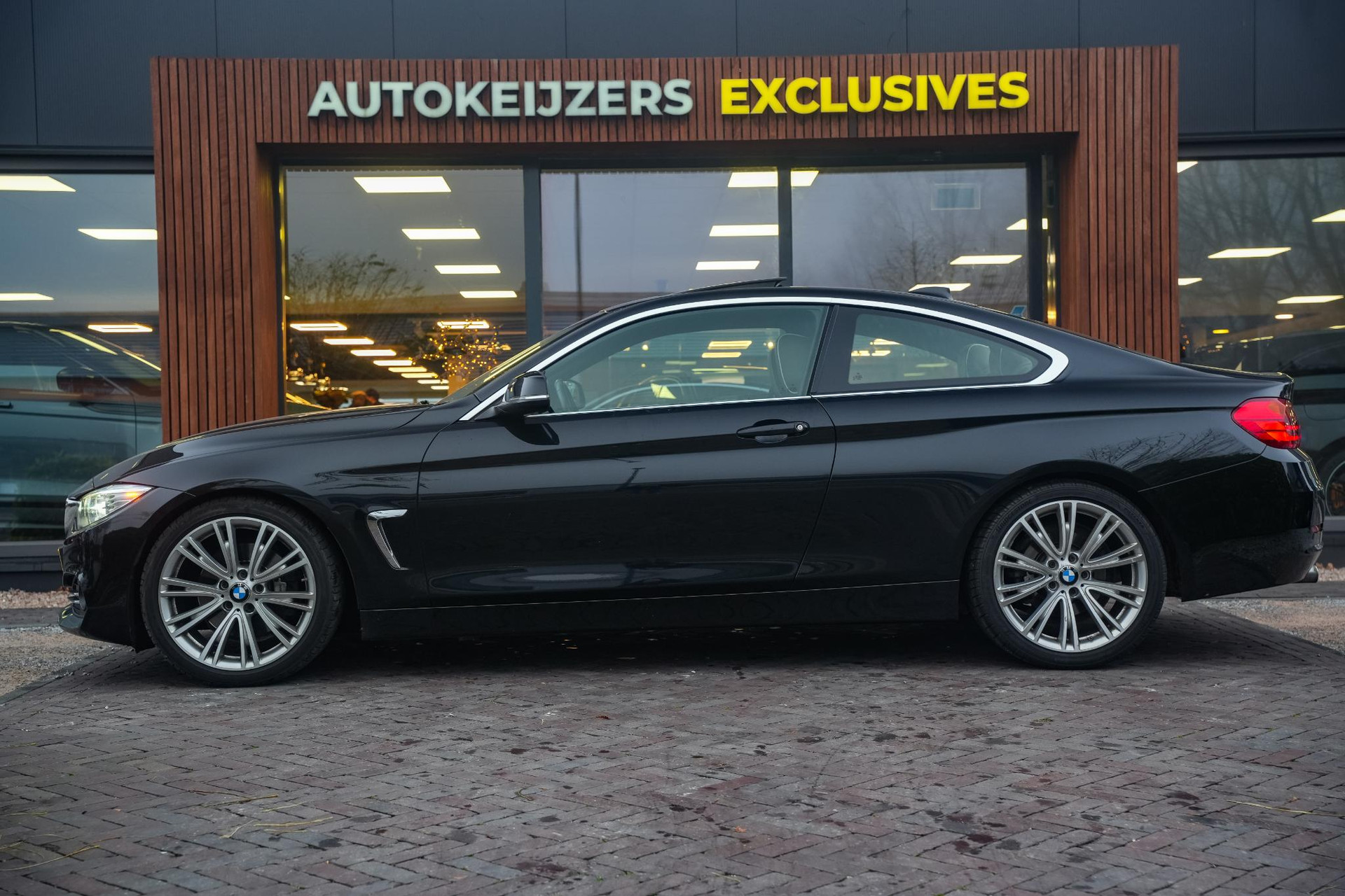 BMW 4 Serie Coupé 428i High Executive 2015 Saphirschwarz metallic 5