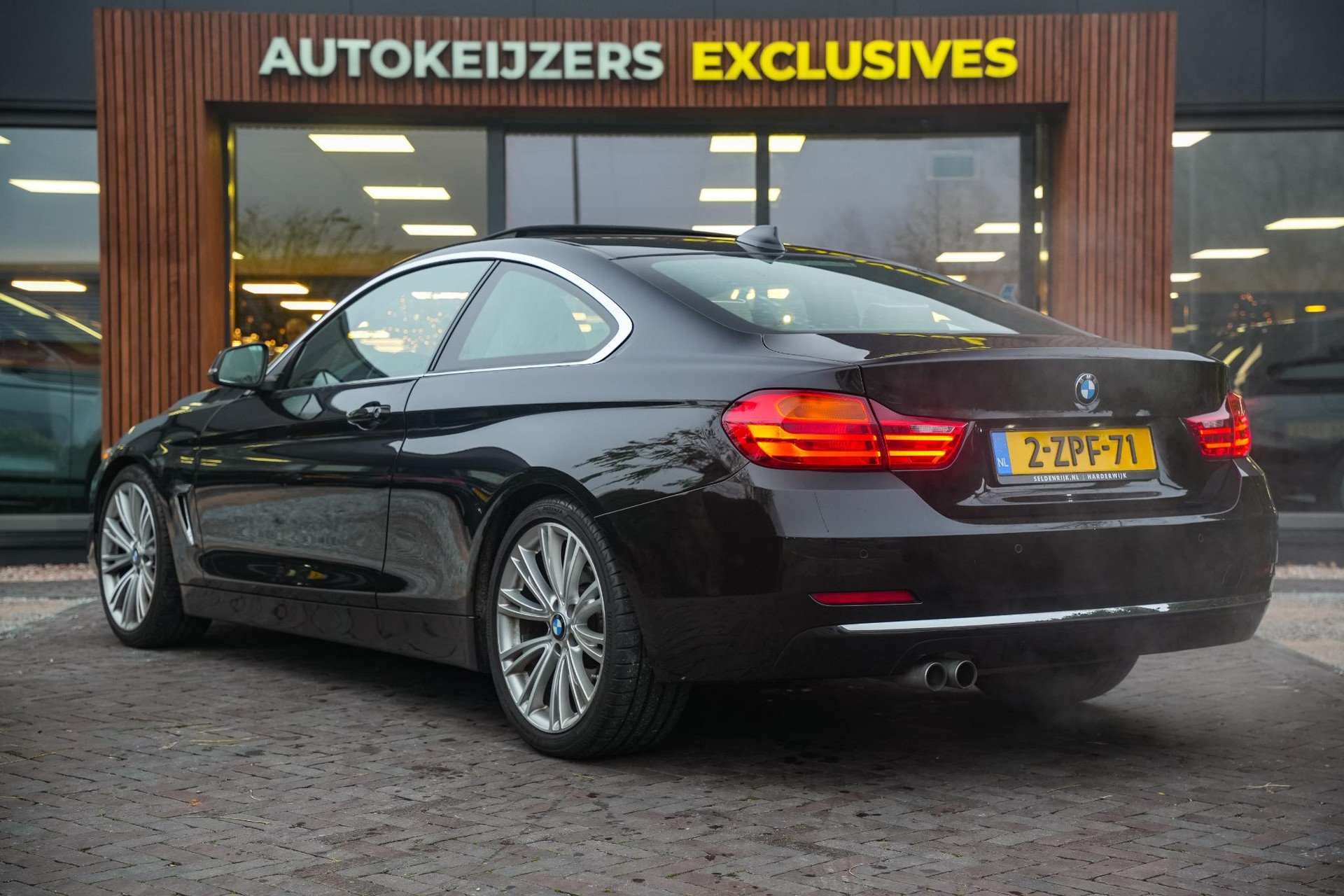 BMW 4 Serie Coupé 428i High Executive 2015 Saphirschwarz metallic 7