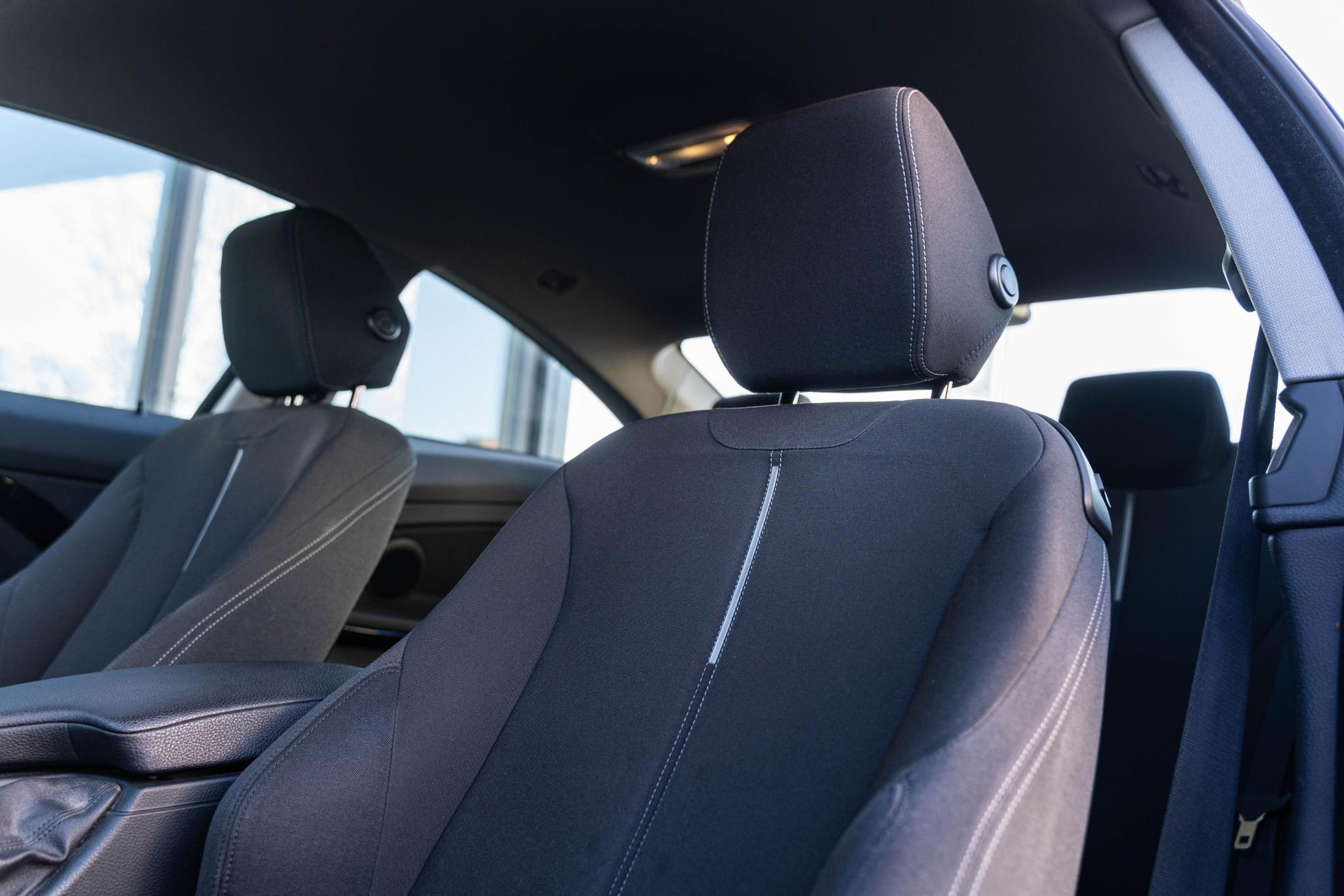 BMW 4 Serie Coupé 435i Executive 2014 Mineralgrau metallic 38