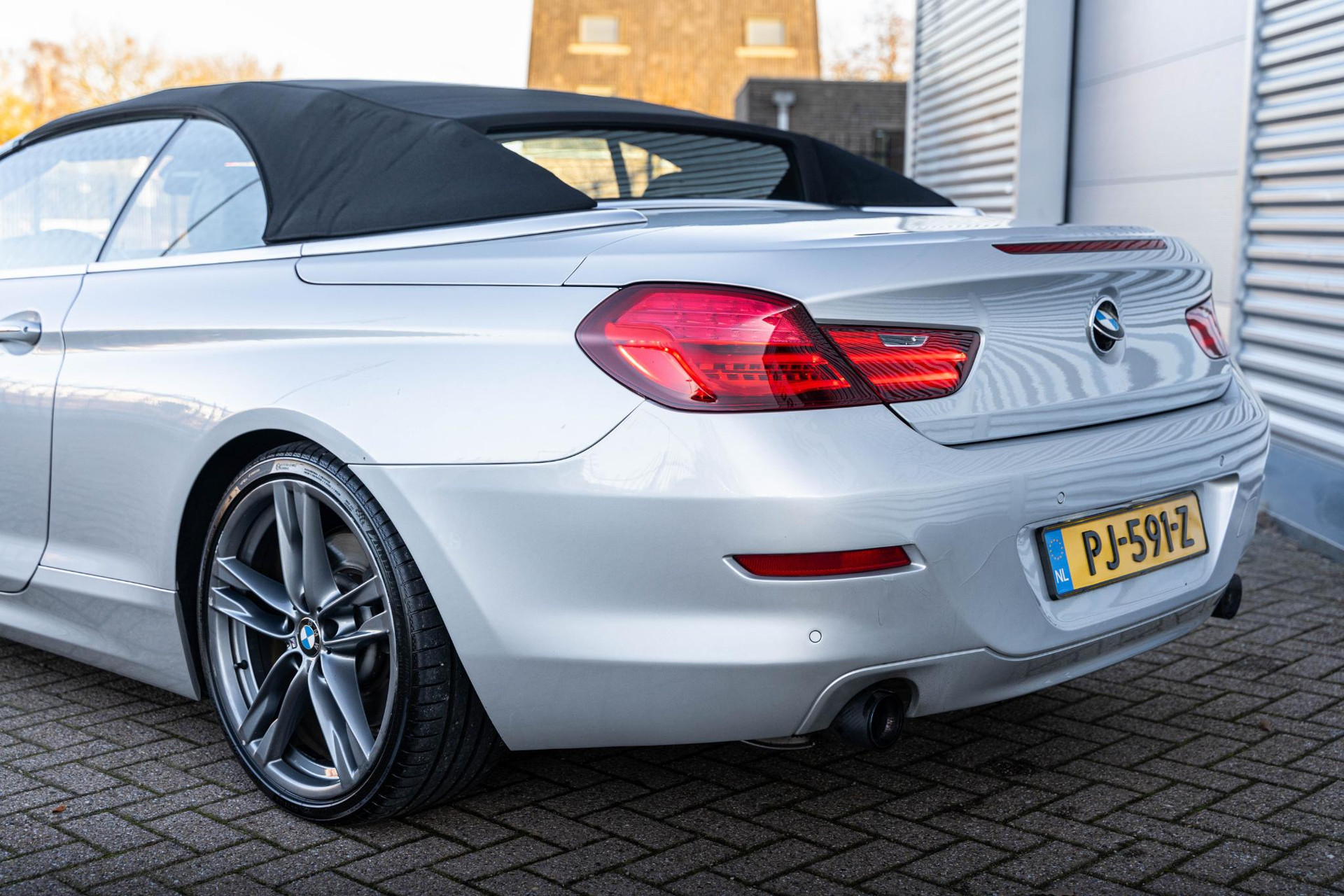 BMW 6 Serie Cabrio 640i High Executive 2012 titan-silber (354) 13