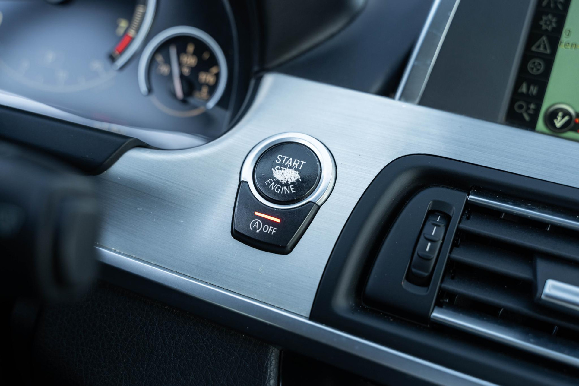 BMW 6 Serie Cabrio 640i High Executive 2012 titan-silber (354) 18