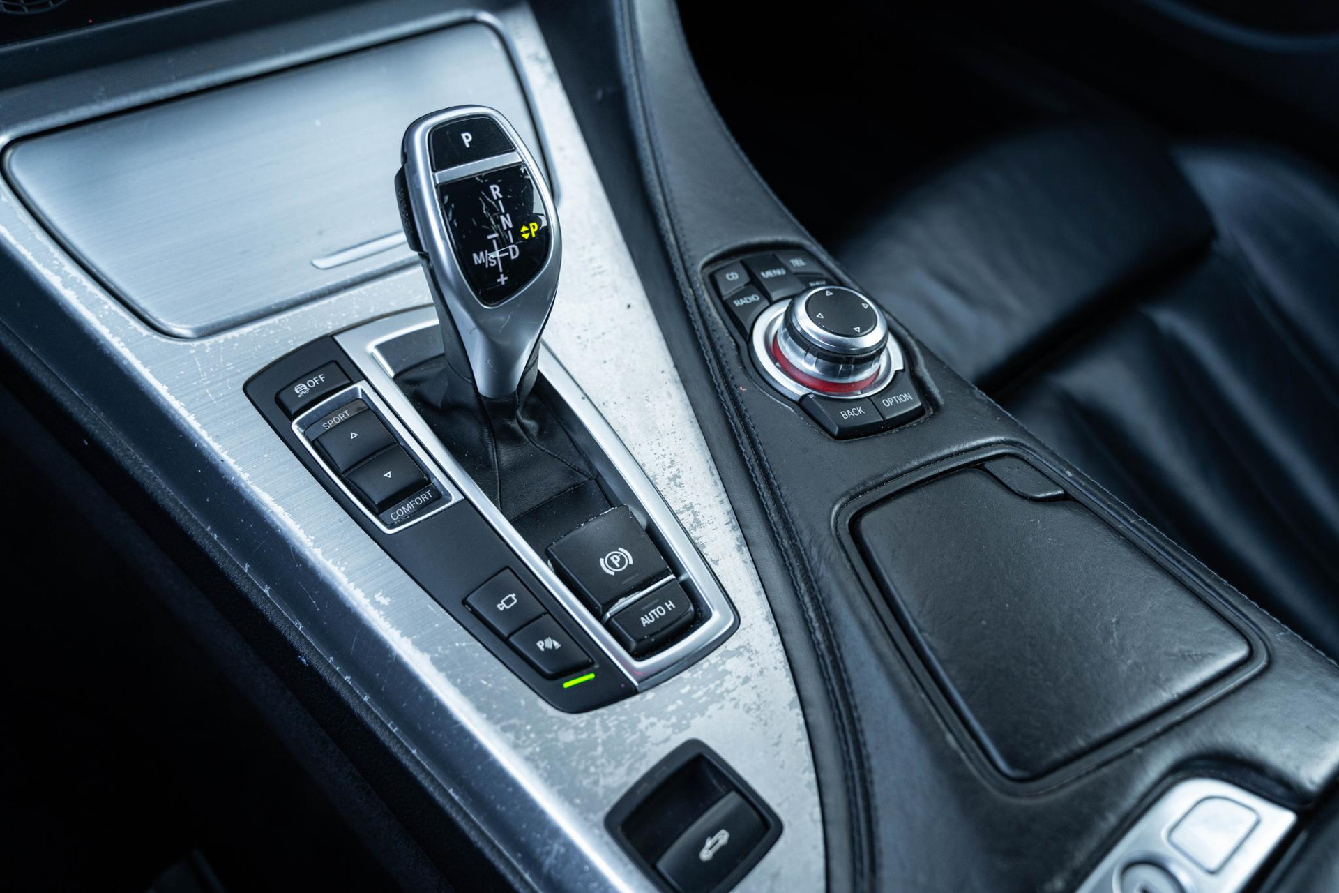 BMW 6 Serie Cabrio 640i High Executive 2012 titan-silber (354) 24