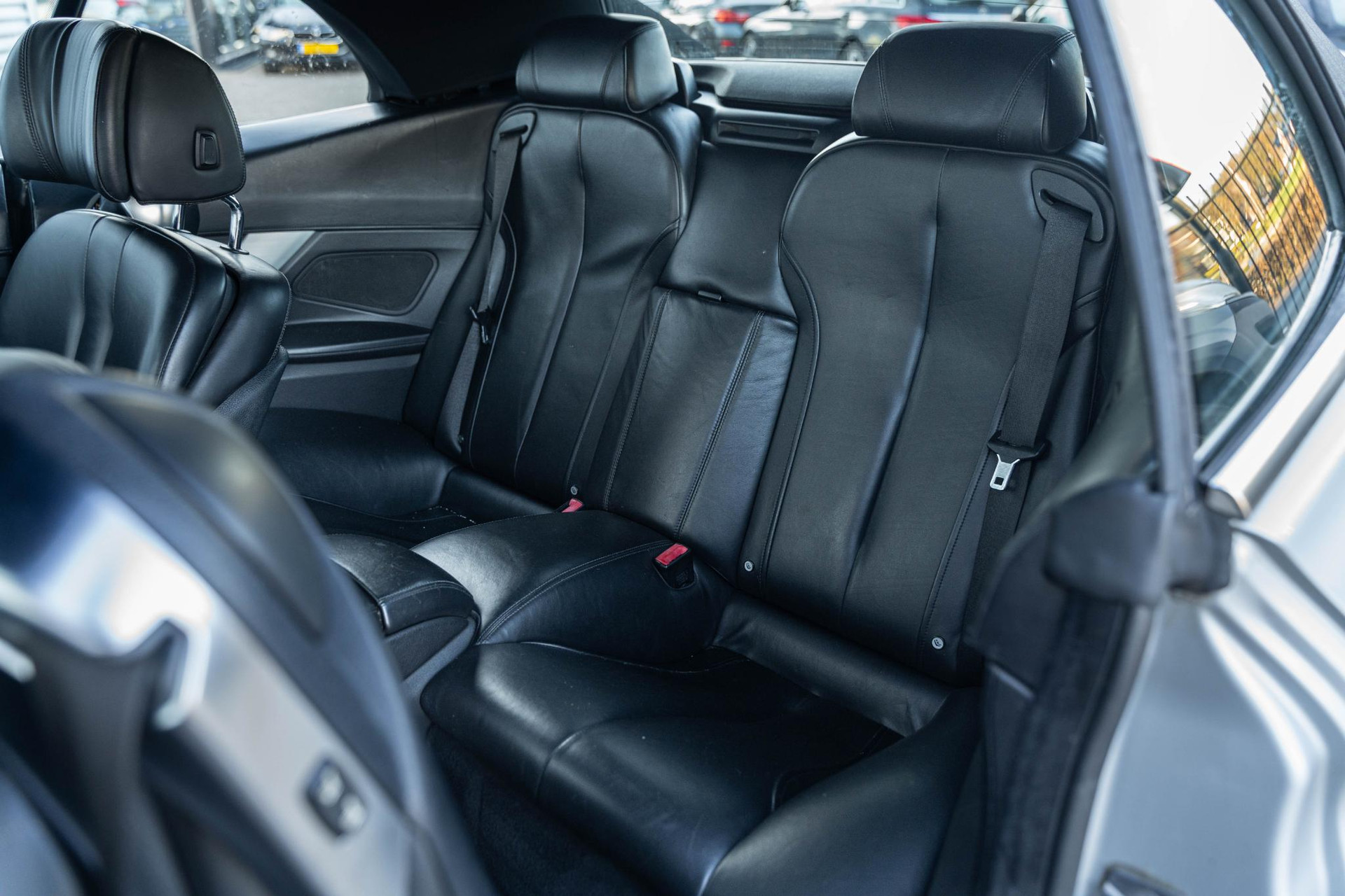 BMW 6 Serie Cabrio 640i High Executive 2012 titan-silber (354) 31