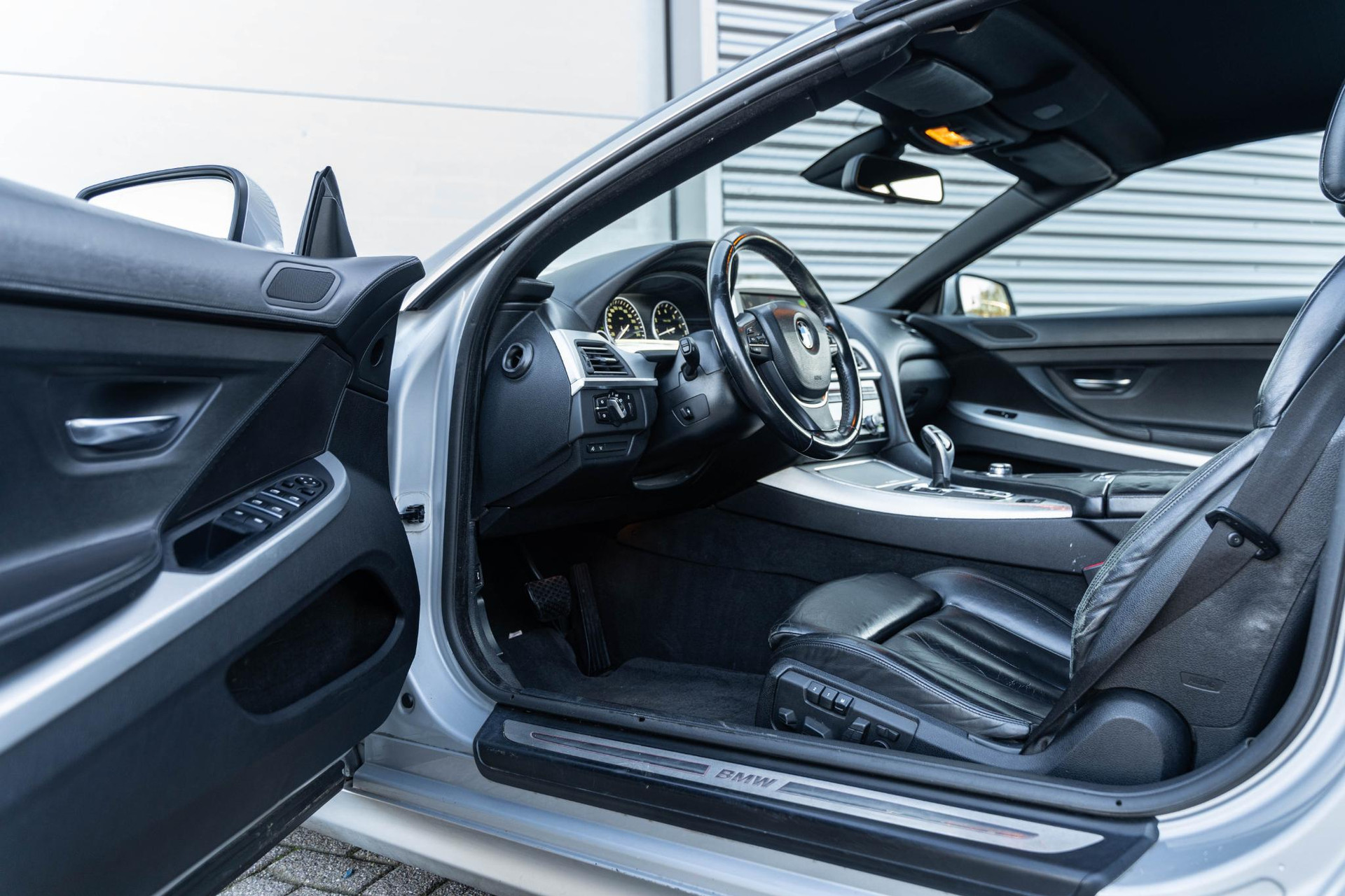 BMW 6 Serie Cabrio 640i High Executive 2012 titan-silber (354) 36