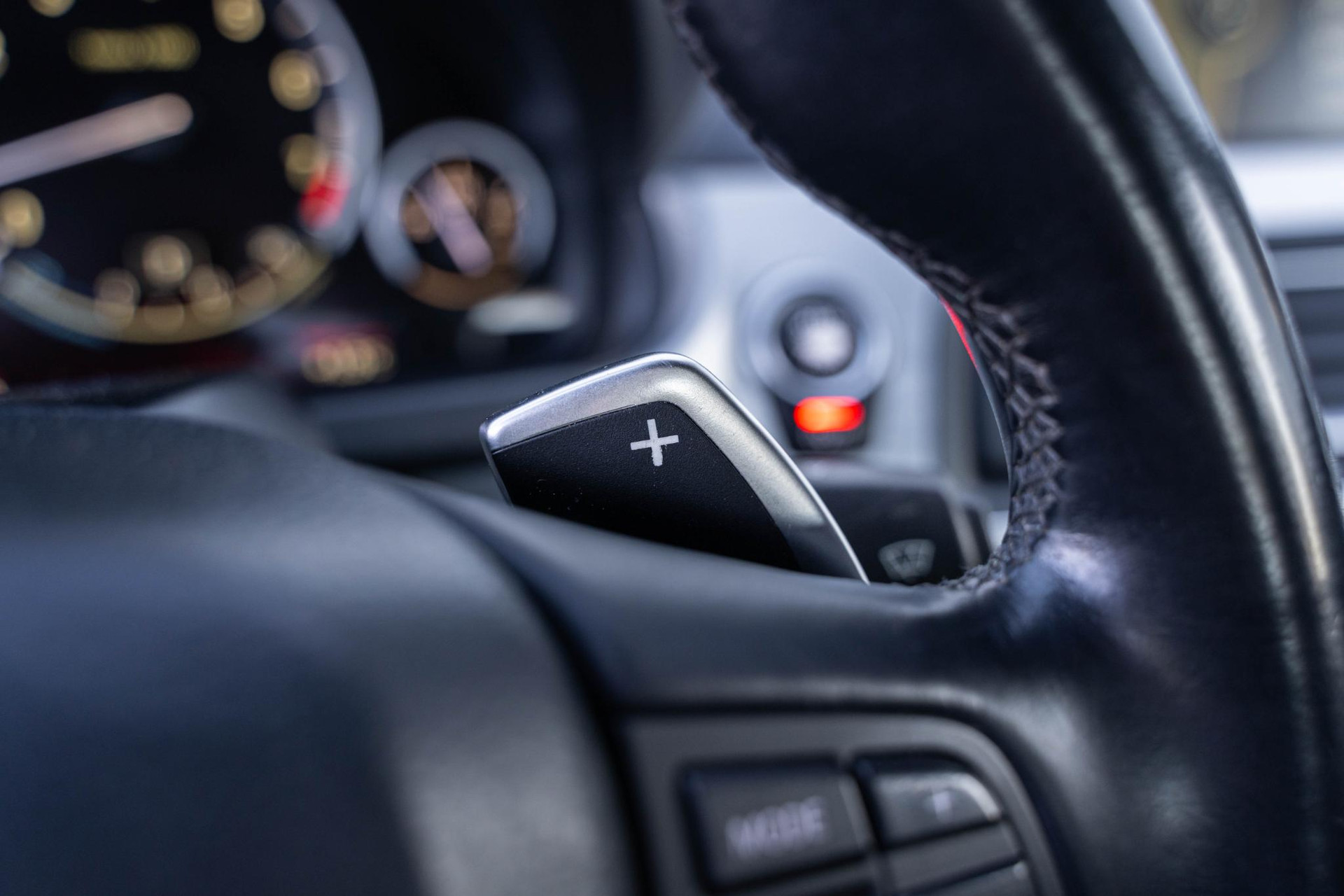 BMW 6 Serie Cabrio 640i High Executive 2012 titan-silber (354) 43