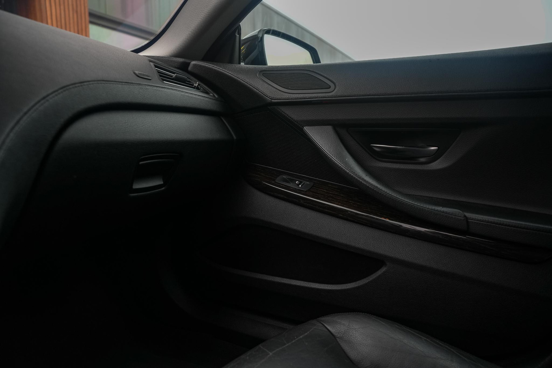 BMW 6 Serie Gran Coupé 640i High Executive 2012 black-sapphire metallic (475) 23