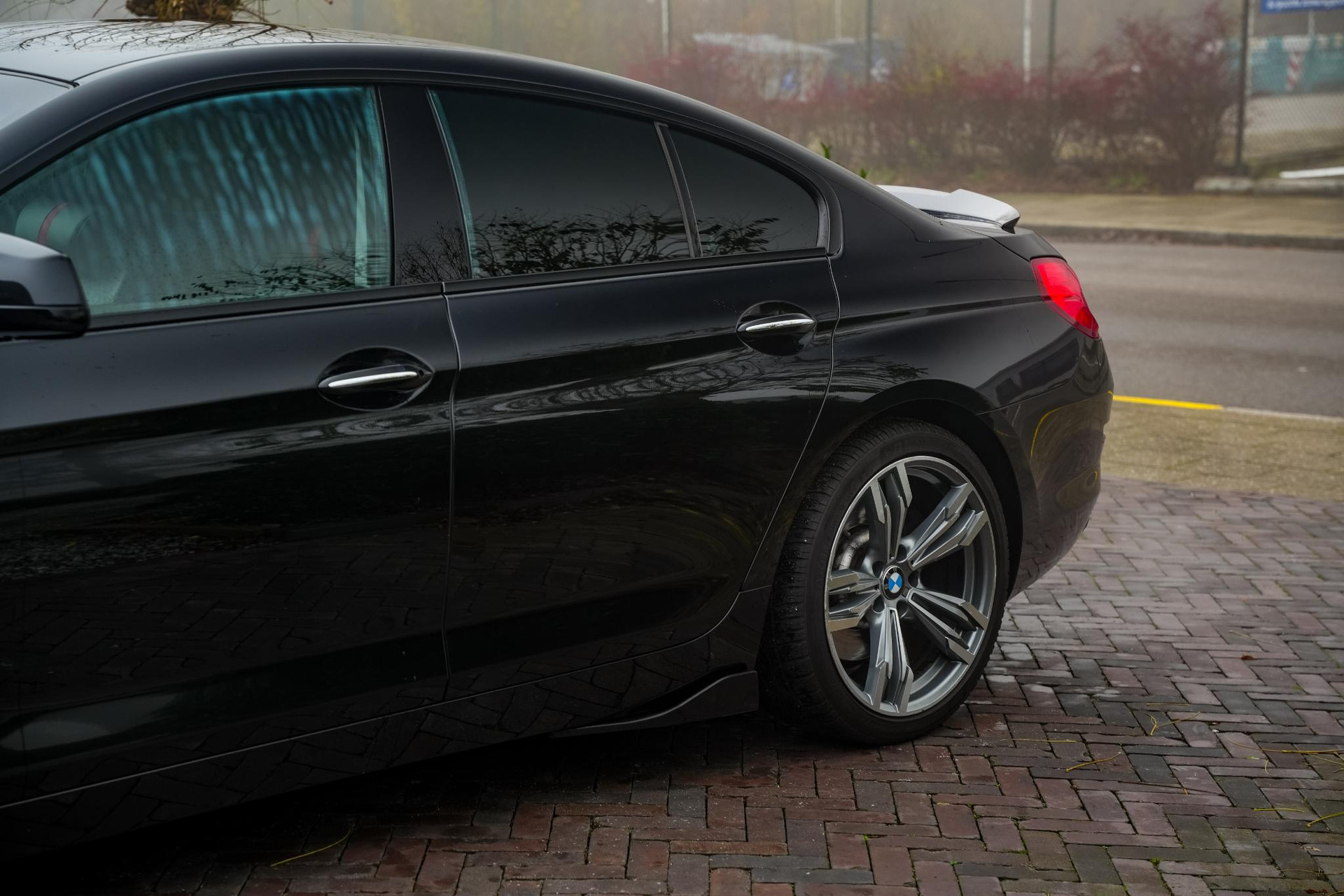 BMW 6 Serie Gran Coupé 640i High Executive 2012 black-sapphire metallic (475) 30