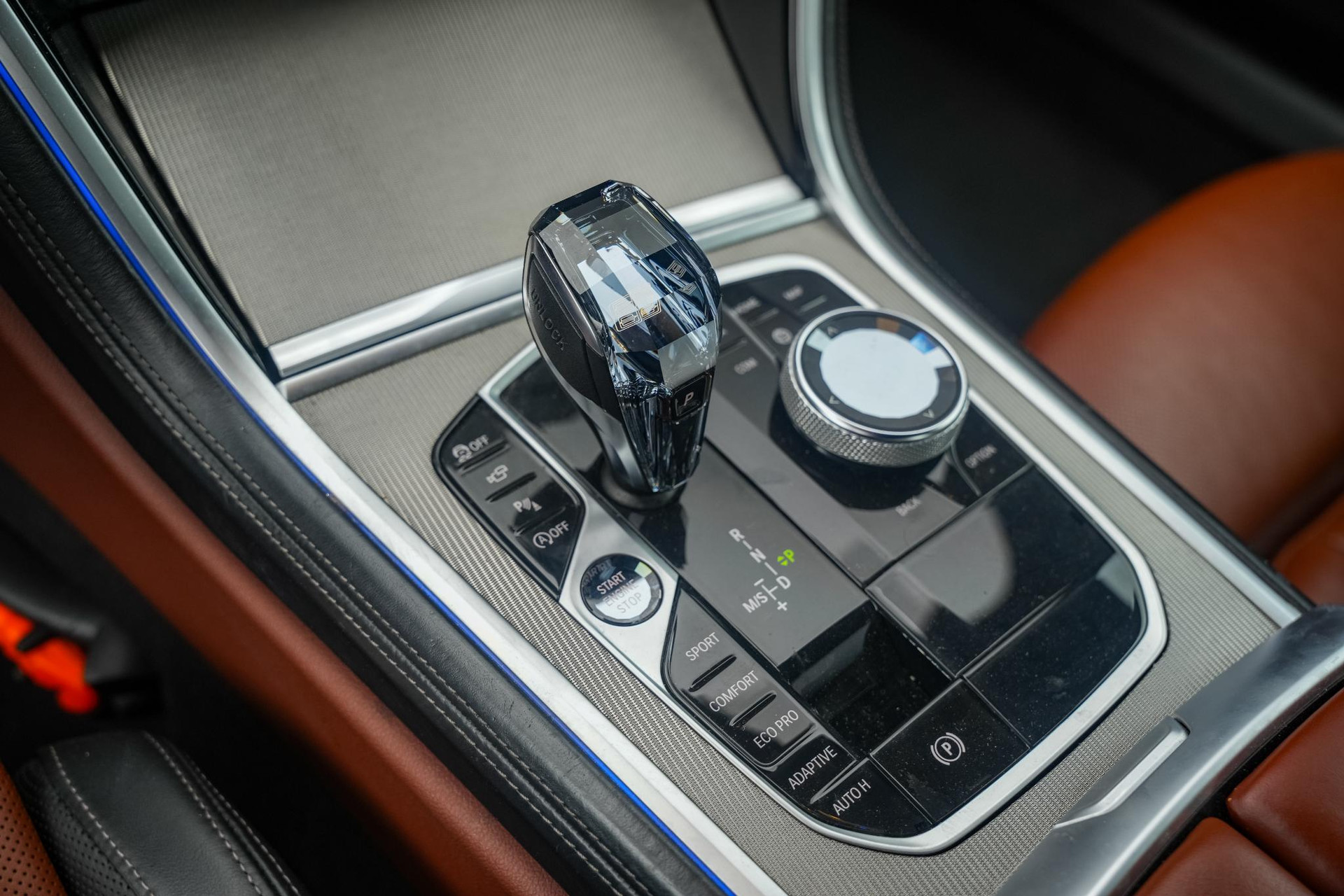 BMW 8 Serie M850i xDrive High Executive 2018 Barcelona blau metallic (C38) 15