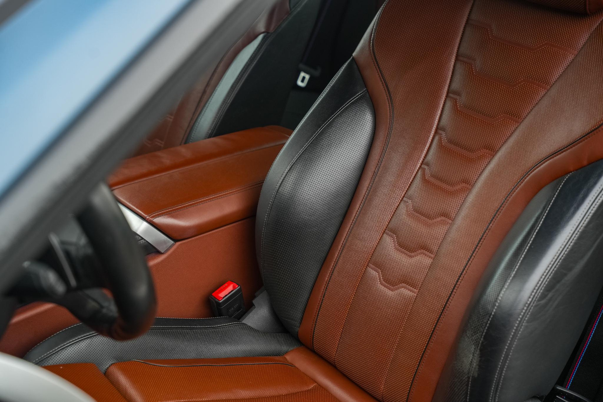 BMW 8 Serie M850i xDrive High Executive 2018 Barcelona blau metallic (C38) 27