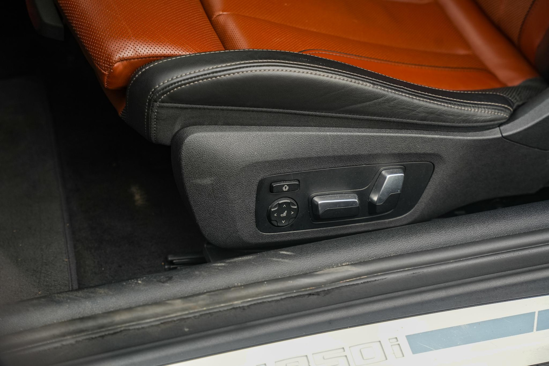 BMW 8 Serie M850i xDrive High Executive 2018 Barcelona blau metallic (C38) 28