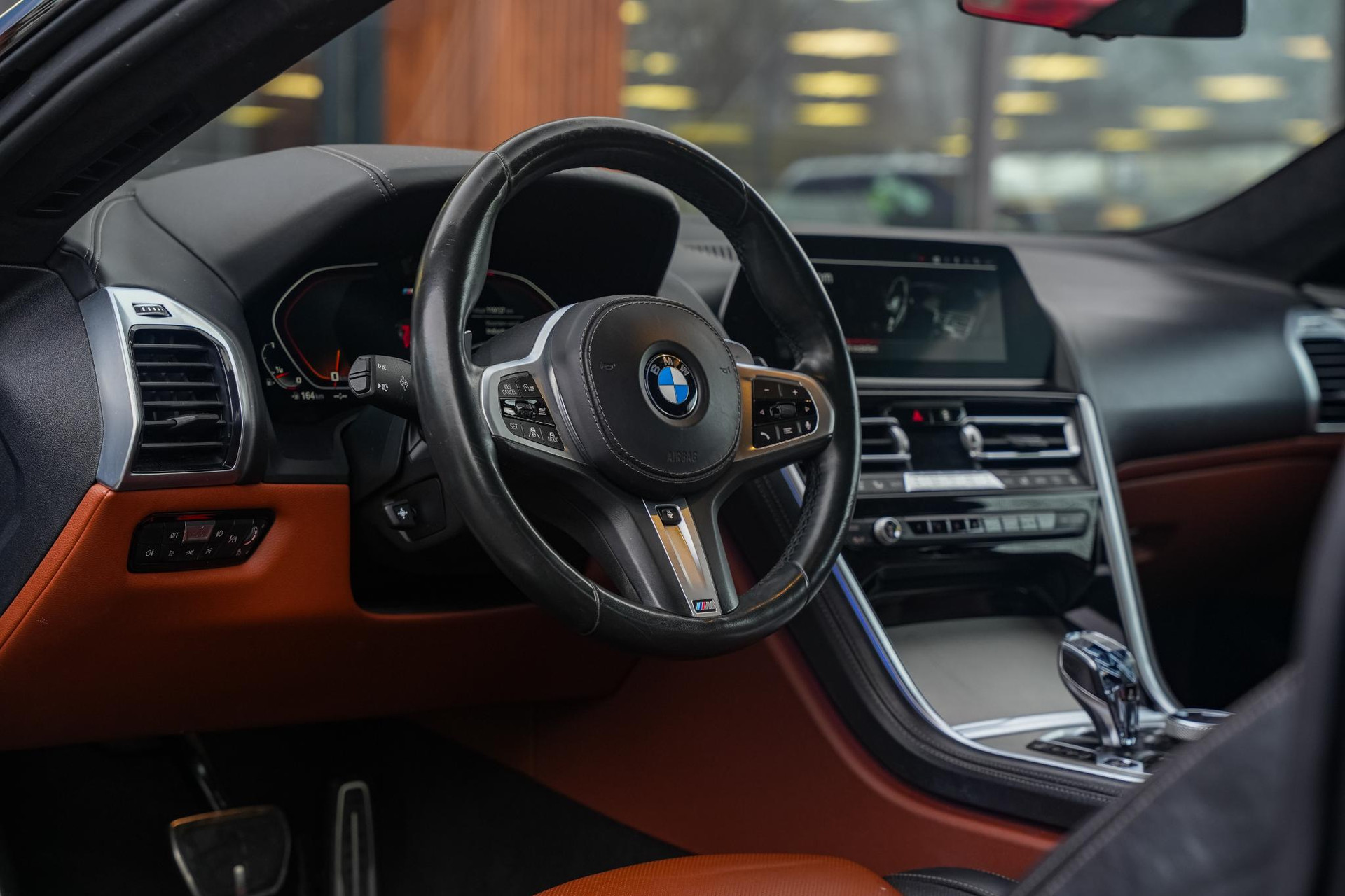 BMW 8 Serie M850i xDrive High Executive 2018 Barcelona blau metallic (C38) 4