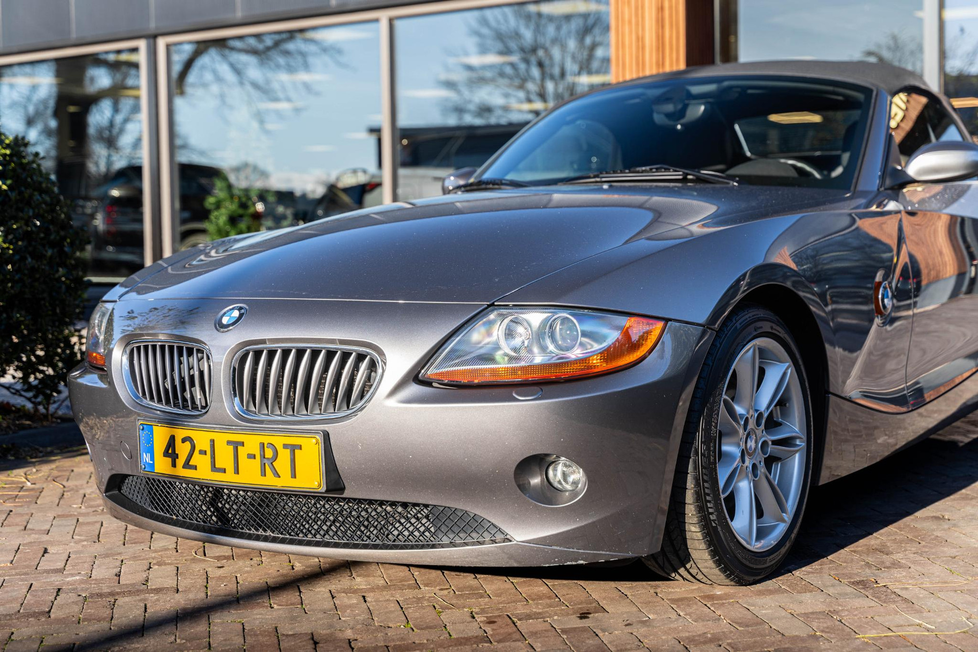 BMW Z4 Roadster 3.0i S 2003 Sterlinggrau metallic  3