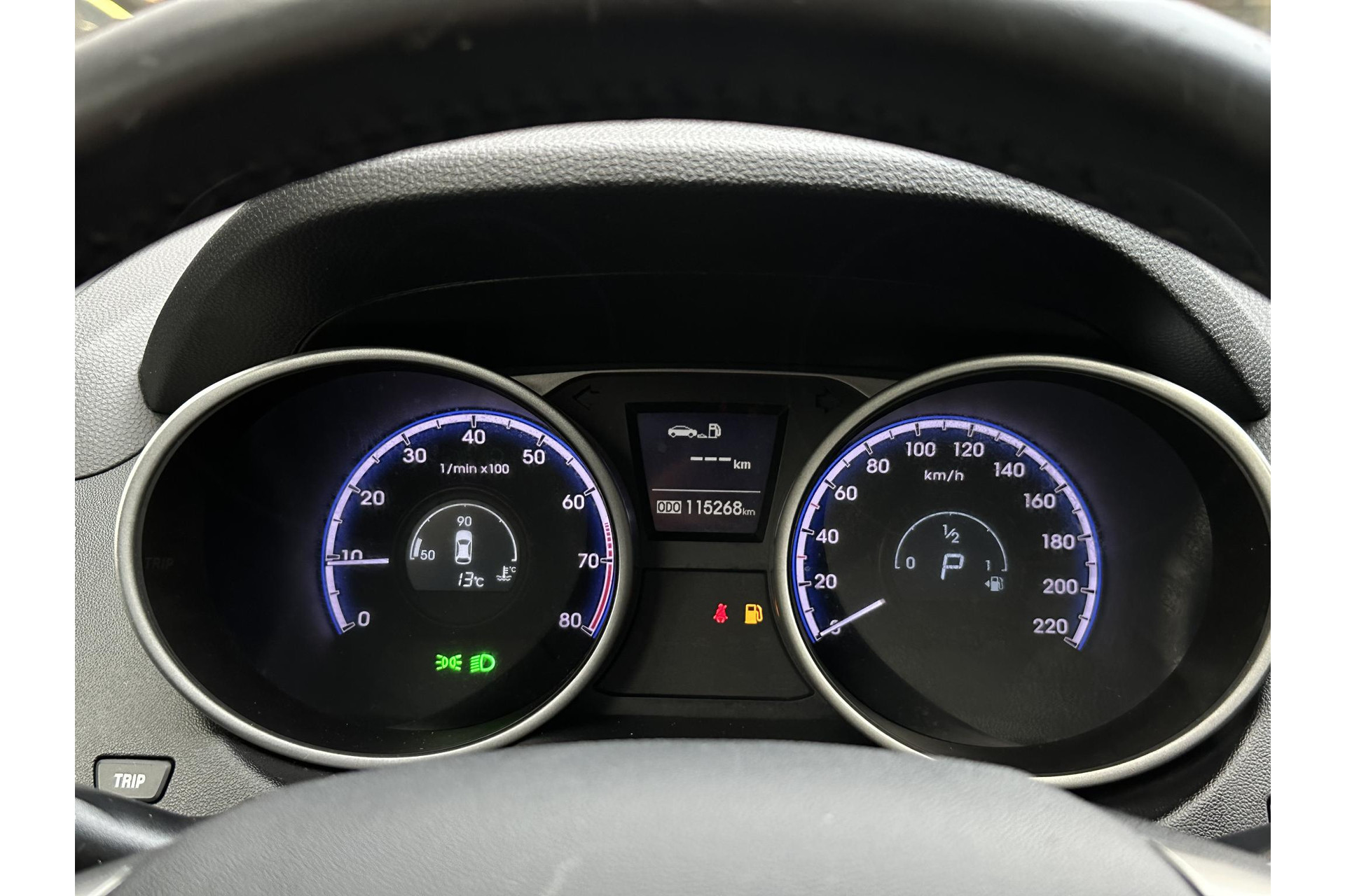 Hyundai ix35 2.0i Active 2012 Phantom Black Pearl (PAE) 12