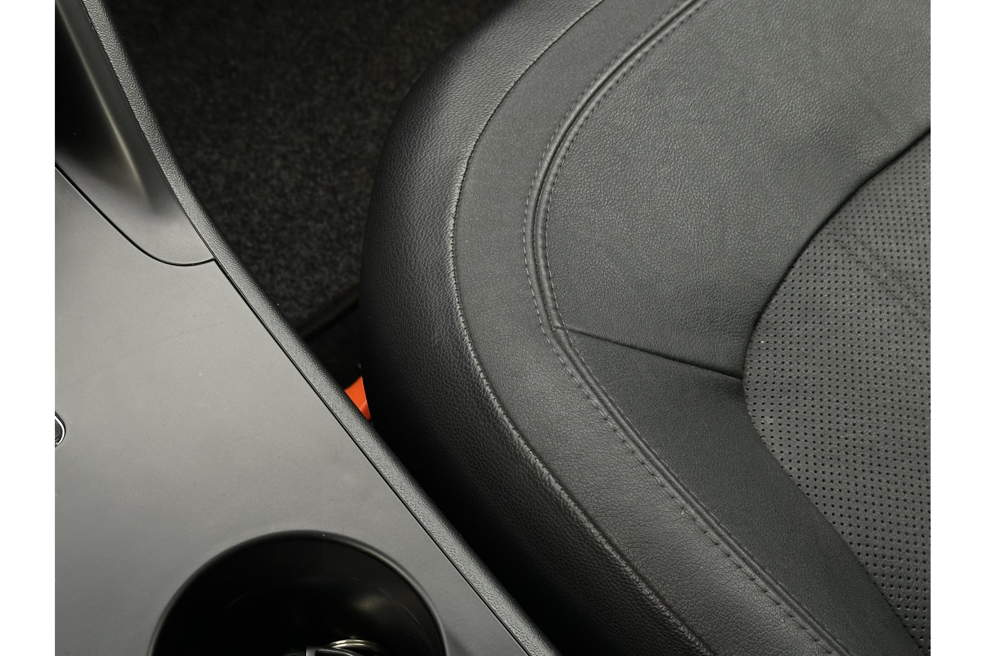 Hyundai ix35 2.0i Active 2012 Phantom Black Pearl (PAE) 24