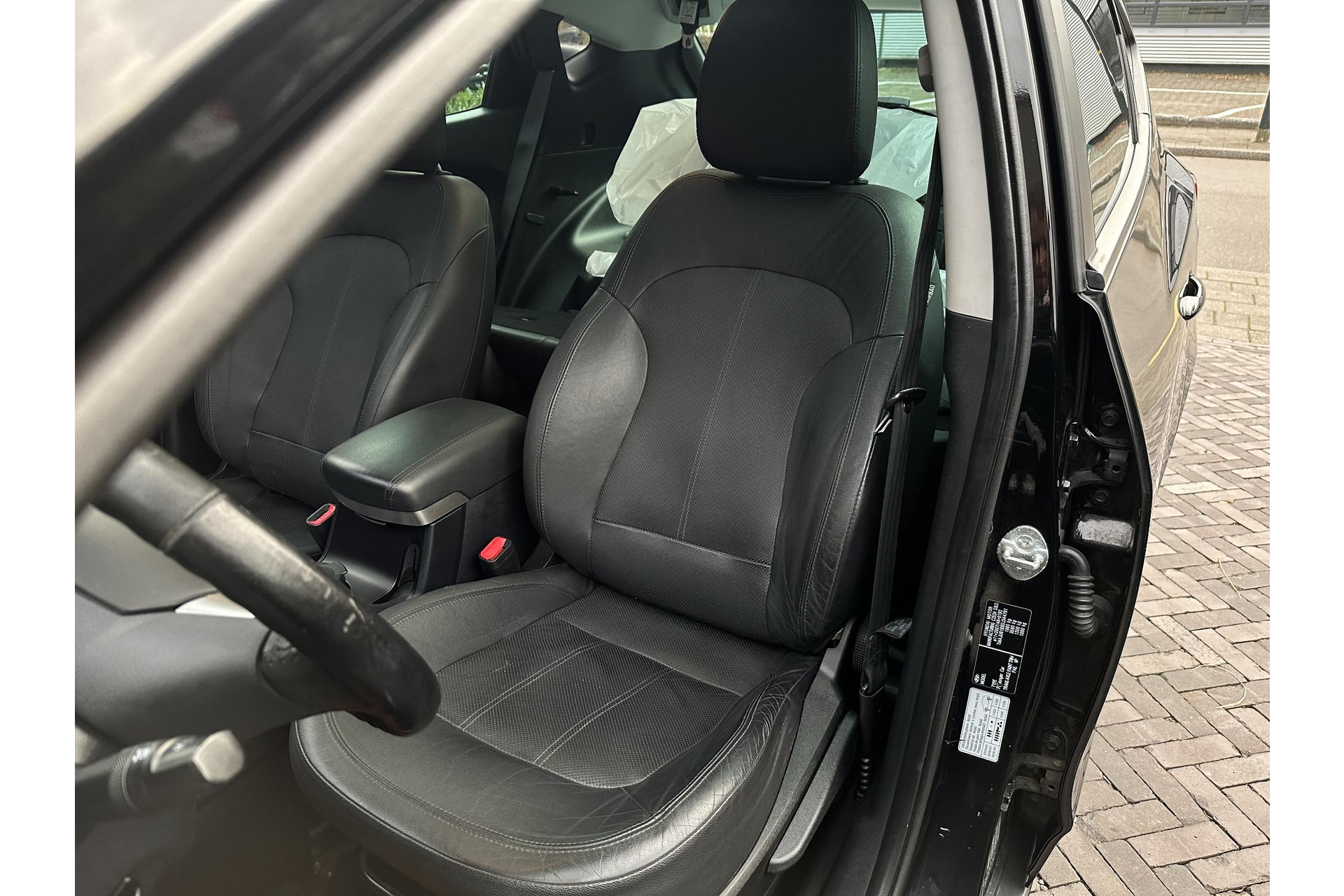 Hyundai ix35 2.0i Active 2012 Phantom Black Pearl (PAE) 8