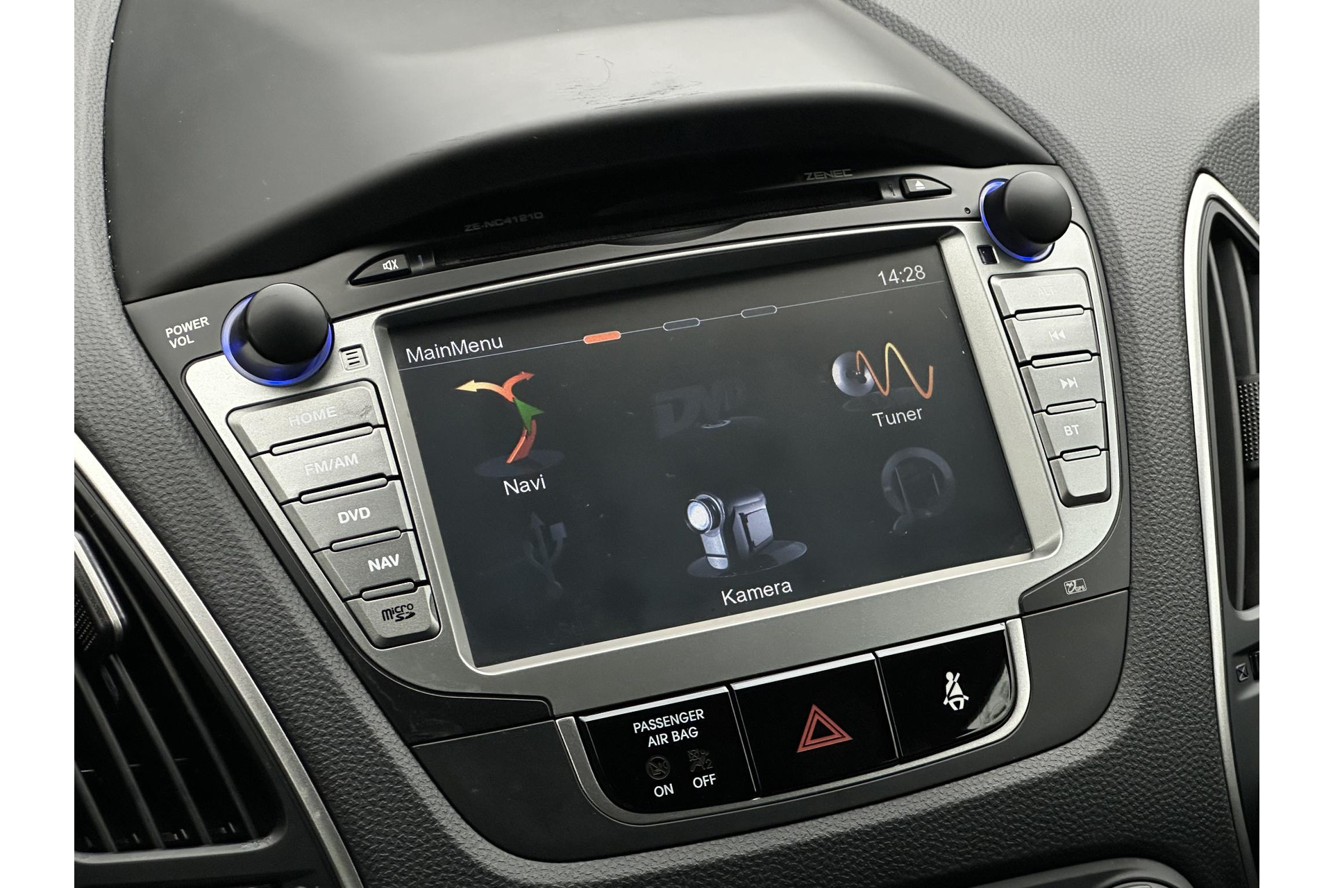 Hyundai ix35 2.0i Business Edition 2013 Creamy White (TCW) 19