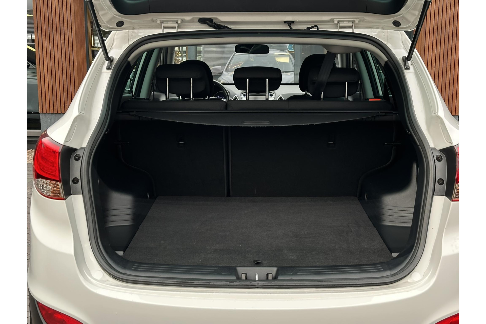 Hyundai ix35 2.0i Business Edition 2013 Creamy White (TCW) 8