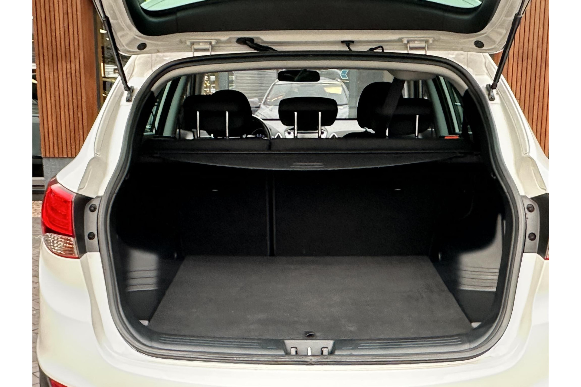 Hyundai ix35 2.0i Business Edition 2013 Creamy White (TCW) 9