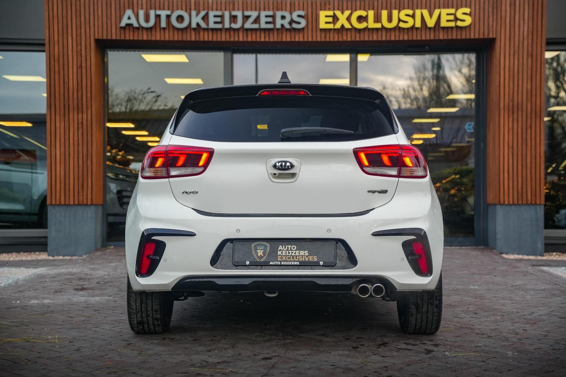 Kia Rio GT line 2021 Clear White (UD) 7