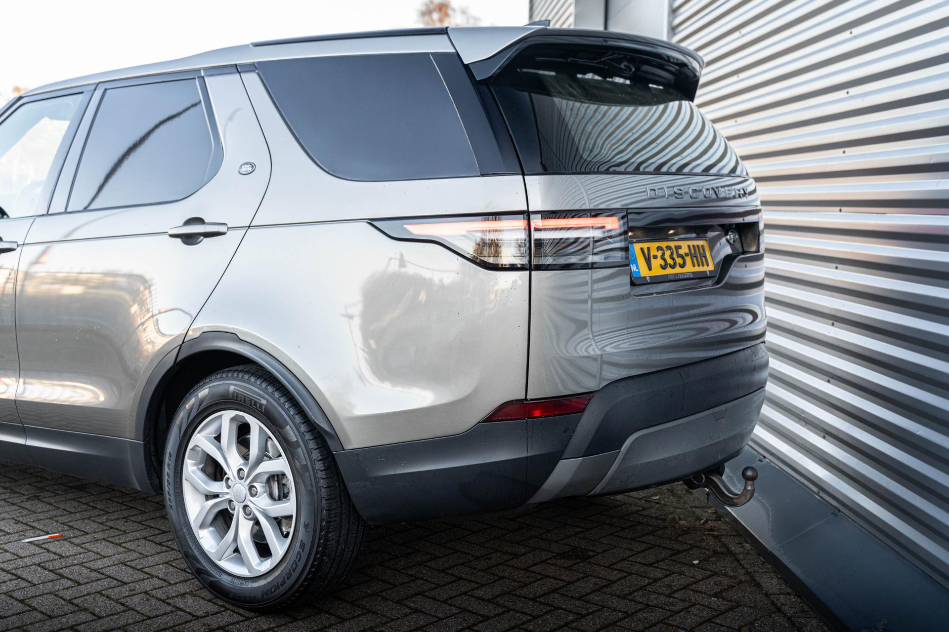 Land Rover Discovery 3.0 Td6 SE 2017  13