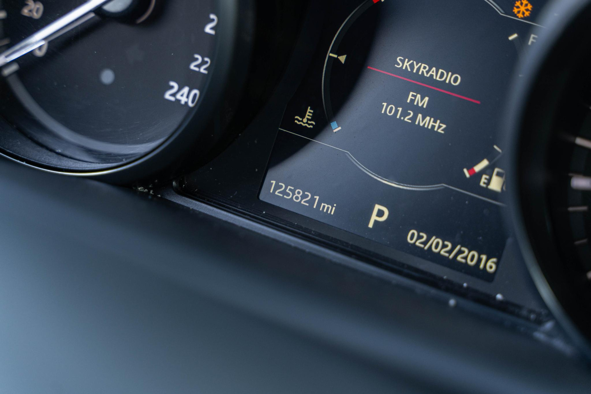 Land Rover Discovery 3.0 Td6 SE 2017  19