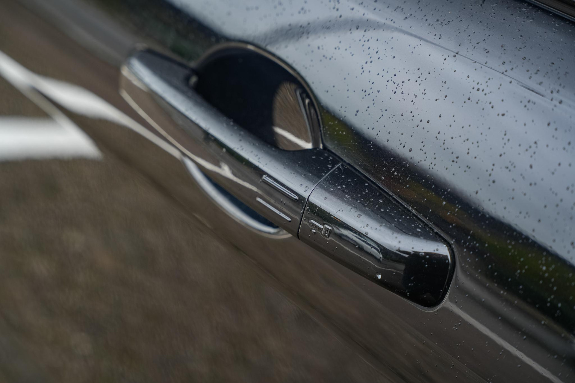 Land Rover Range Rover Evoque Coupe 2.2 SD4 4WD Prestige 2012 Santorini Black (820) (820) 32