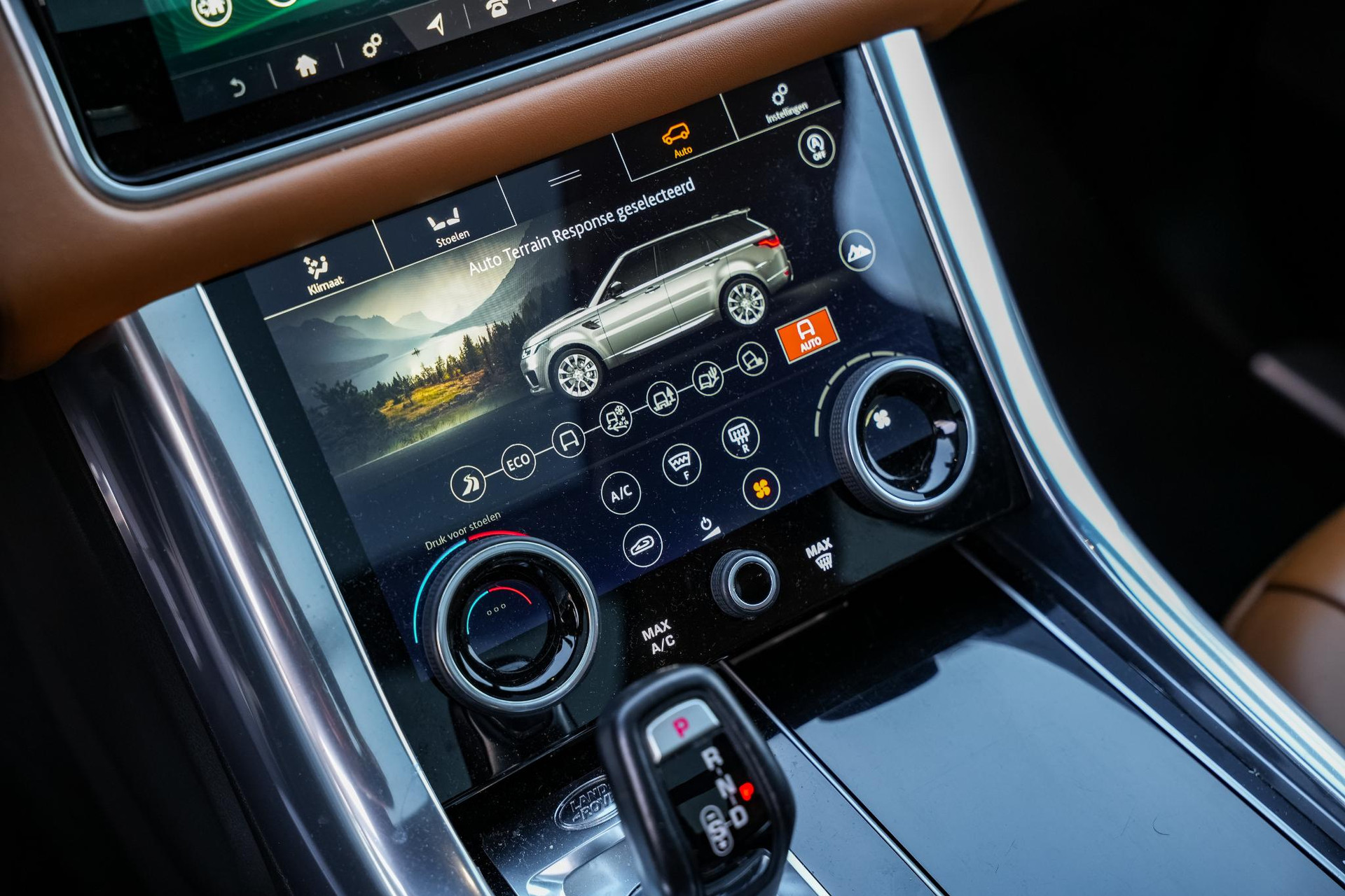 Land Rover Range Rover Sport 2.0 P400e HSE Dynamic 2018 Exterior Paint - Yulong White (1AQ) 16