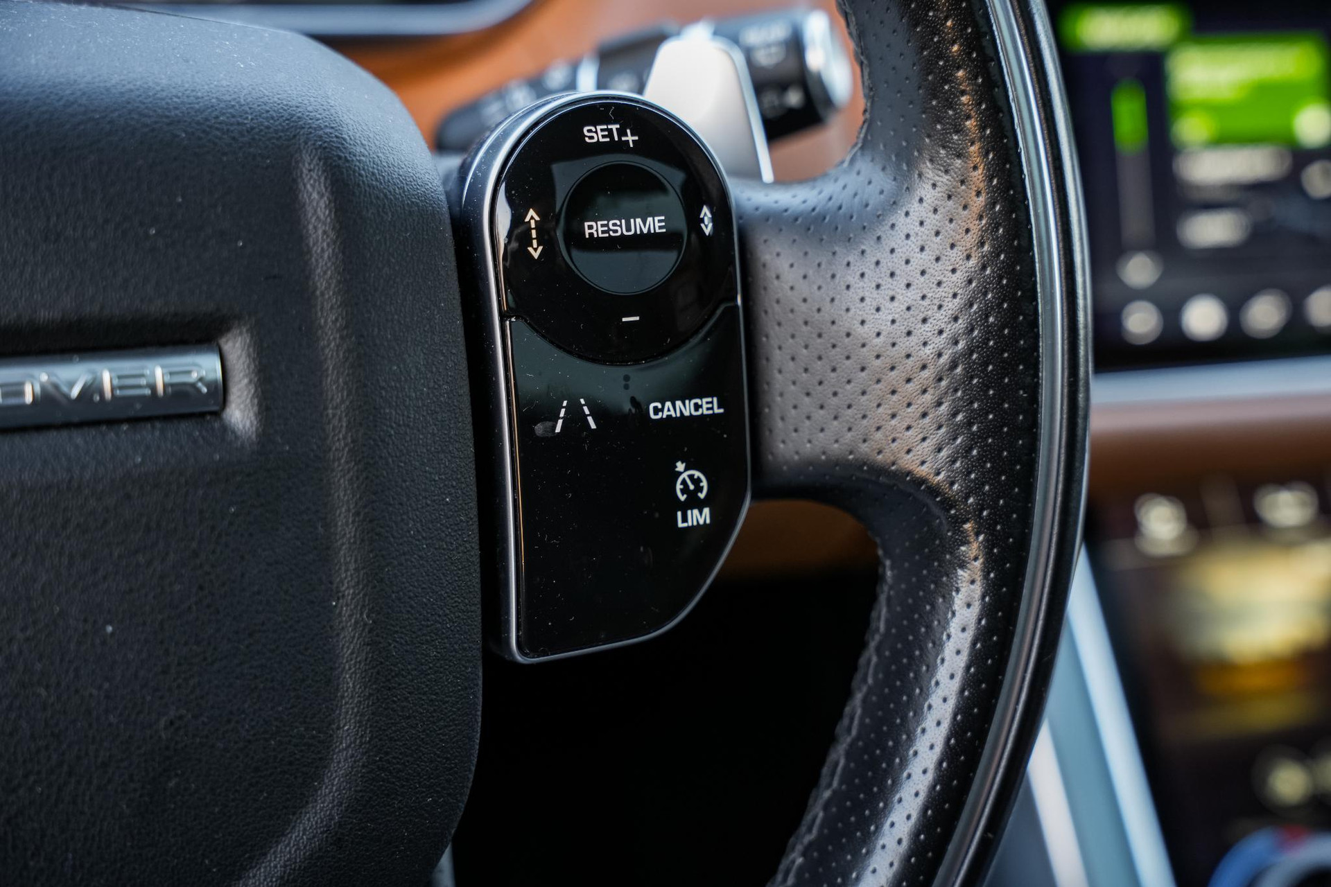 Land Rover Range Rover Sport 2.0 P400e HSE Dynamic 2018 Exterior Paint - Yulong White (1AQ) 20