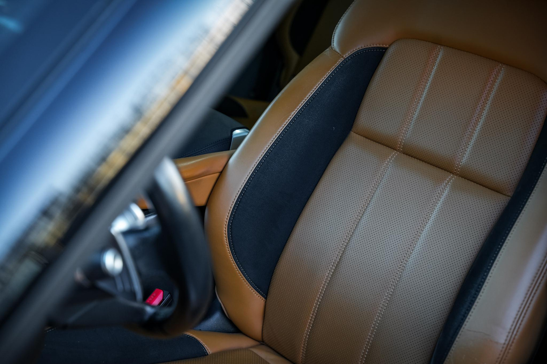 Land Rover Range Rover Sport 2.0 P400e HSE Dynamic 2018 Exterior Paint - Yulong White (1AQ) 23