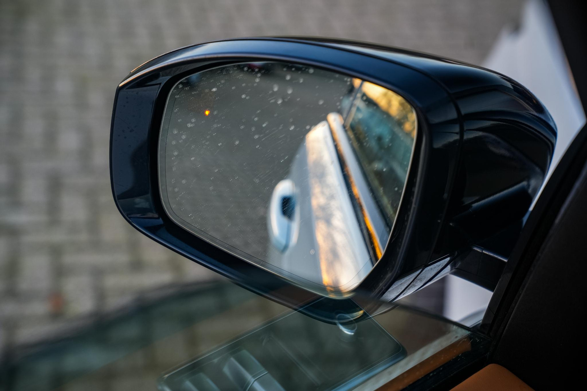 Land Rover Range Rover Sport 2.0 P400e HSE Dynamic 2018 Exterior Paint - Yulong White (1AQ) 33