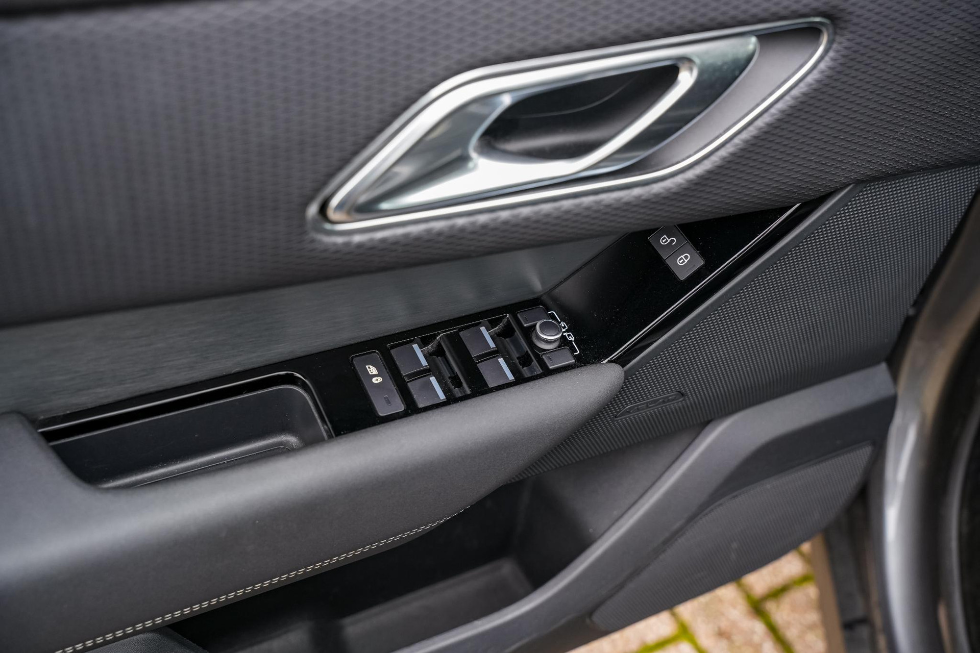 Land Rover Range Rover Velar 2.0 I4 Turbo AWD SE R Dynamic 2017  14