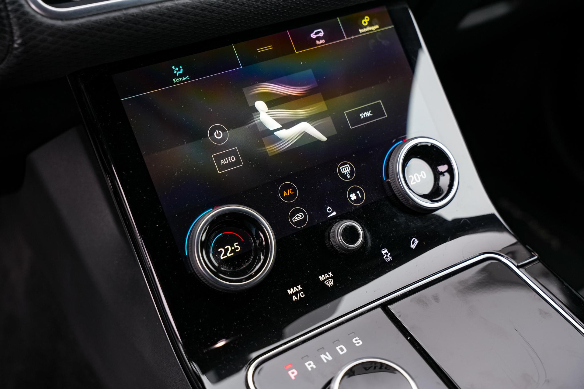 Land Rover Range Rover Velar 2.0 I4 Turbo AWD SE R Dynamic 2017  16