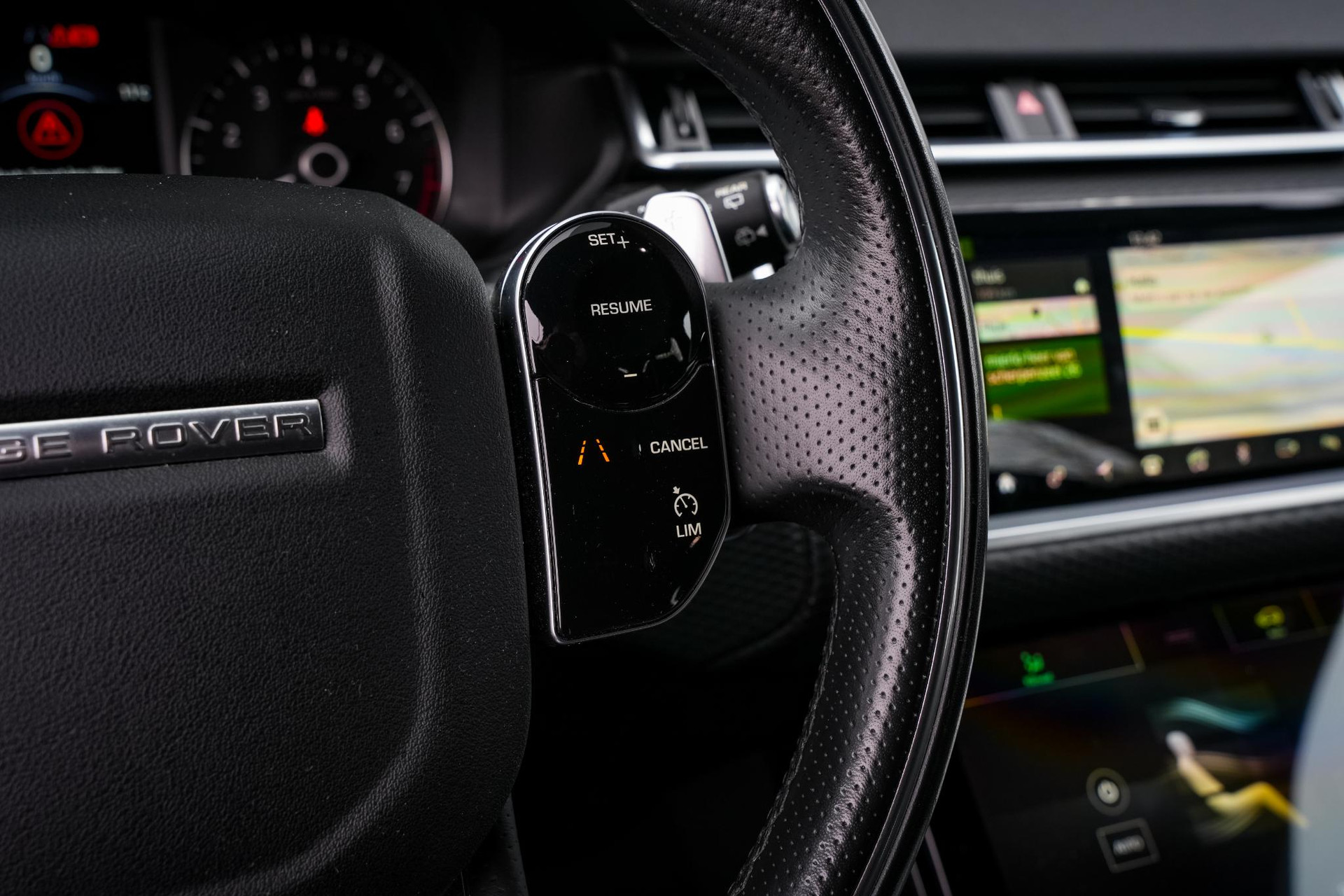 Land Rover Range Rover Velar 2.0 I4 Turbo AWD SE R Dynamic 2017  19