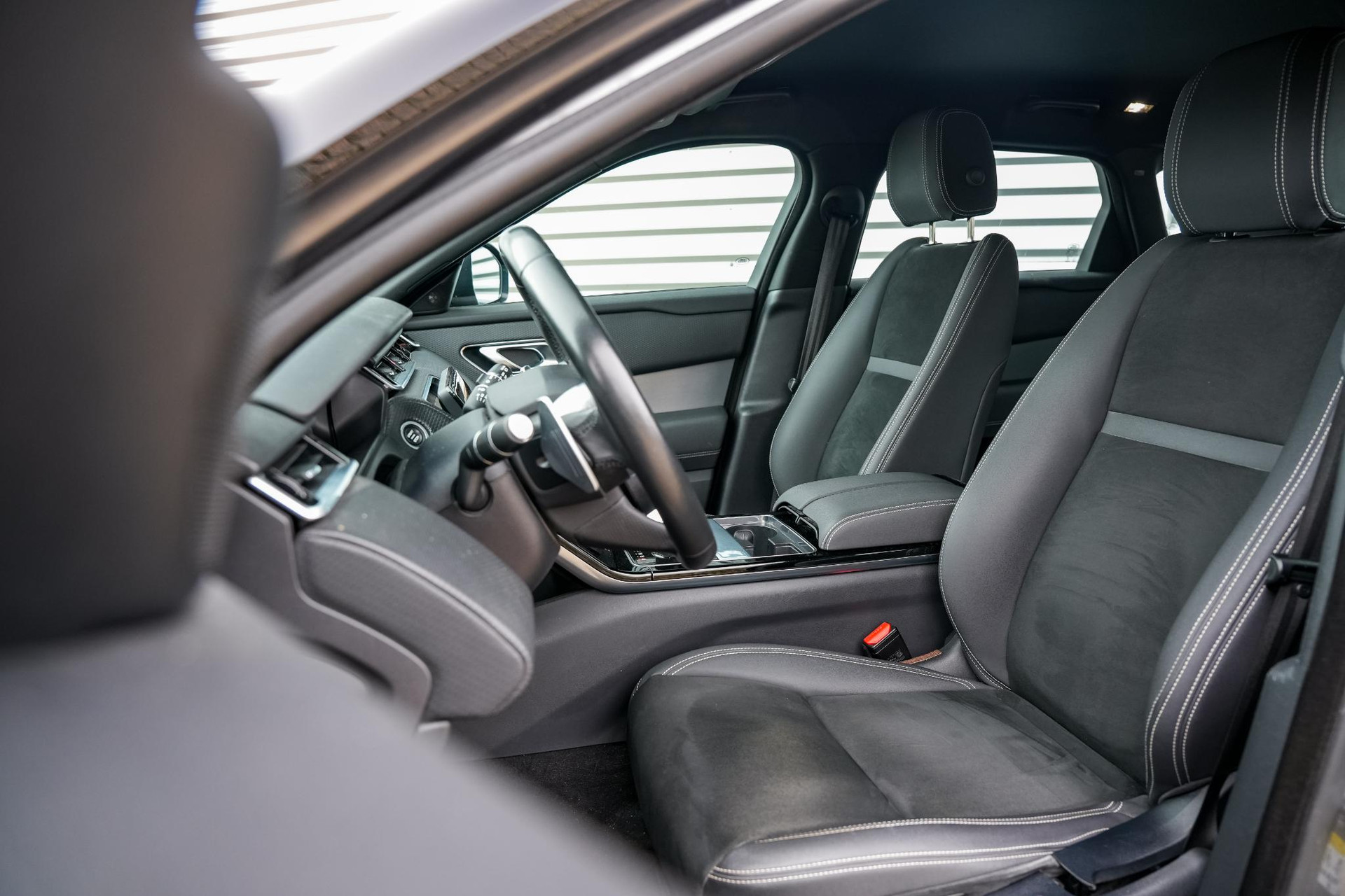 Land Rover Range Rover Velar 2.0 I4 Turbo AWD SE R Dynamic 2017  7