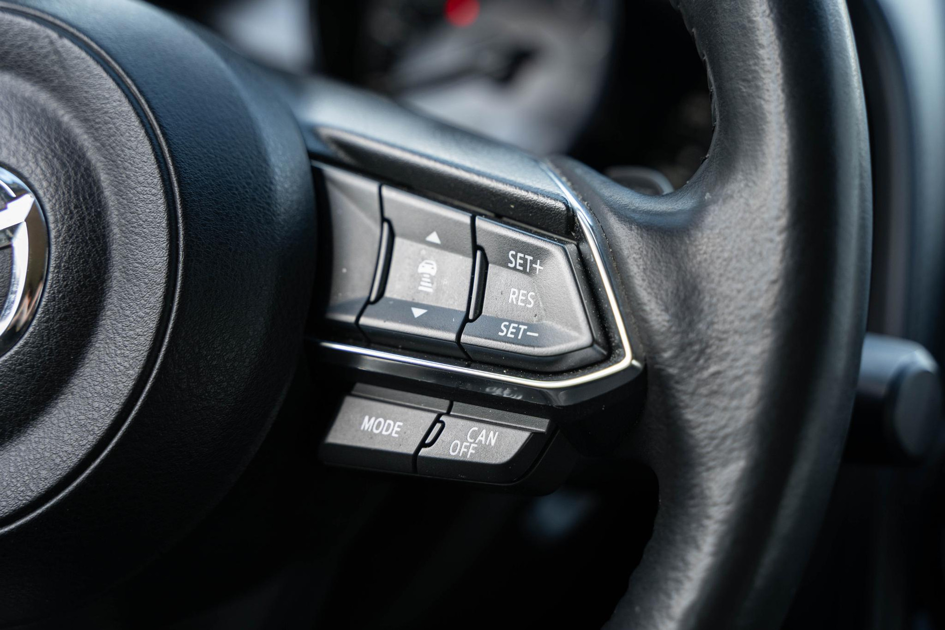 Mazda CX-3 2.0 SkyActiv-G 120 GT-M 2018 Machine gray 20