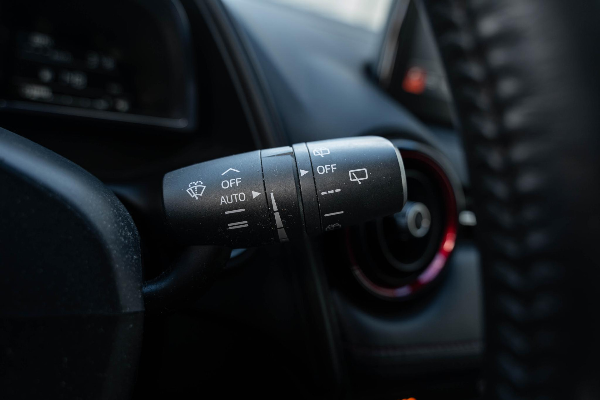 Mazda CX-3 2.0 SkyActiv-G 120 GT-M 2018 Machine gray 22