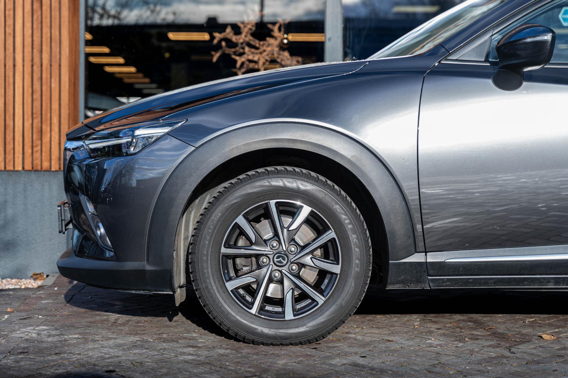 Mazda CX-3 2.0 SkyActiv-G 120 GT-M 2018 Machine gray 5