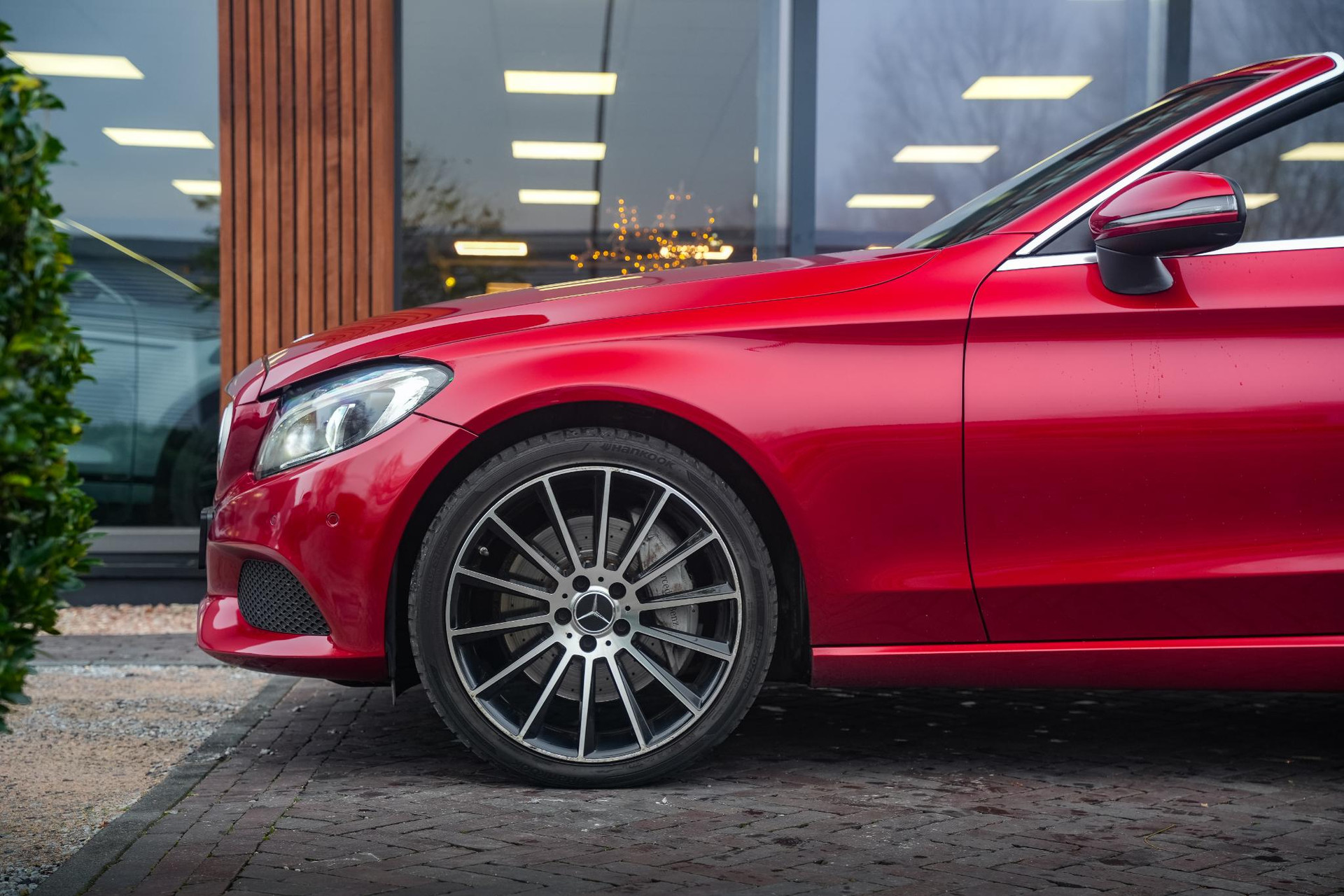 Mercedes-Benz C-Klasse Cabrio 400 4MATIC Prestige 2017 HYACINTH RED - METALLIC FINISH (996U) 11