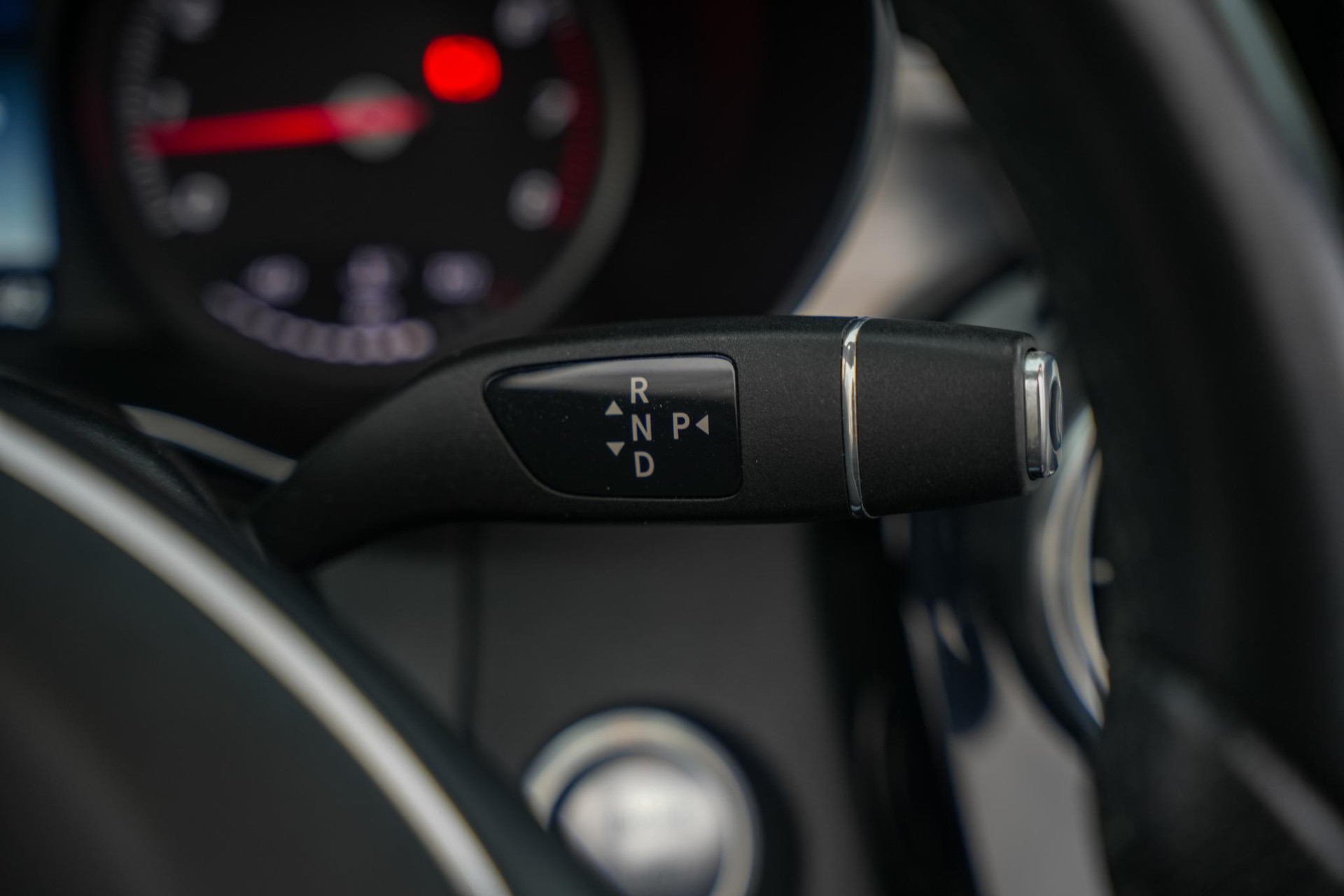 Mercedes-Benz C-Klasse Cabrio 400 4MATIC Prestige 2017 HYACINTH RED - METALLIC FINISH (996U) 14