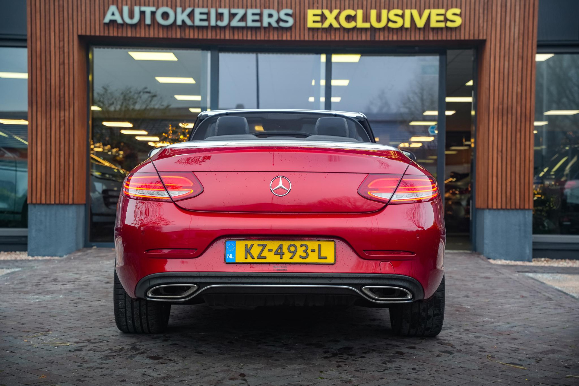 Mercedes-Benz C-Klasse Cabrio 400 4MATIC Prestige 2017 HYACINTH RED - METALLIC FINISH (996U) 9
