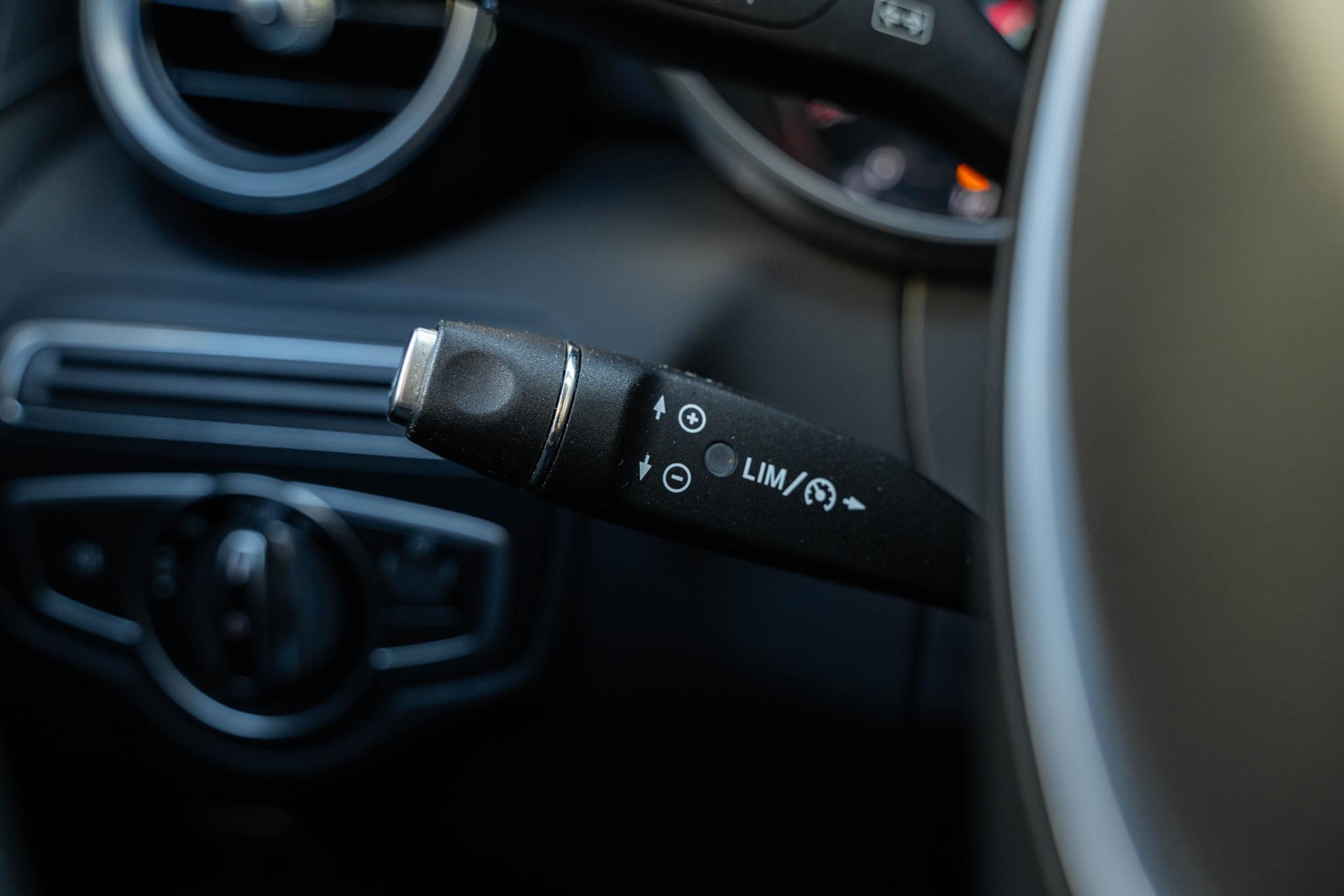 Mercedes-Benz C-Klasse Estate 180 Prestige 2015  22