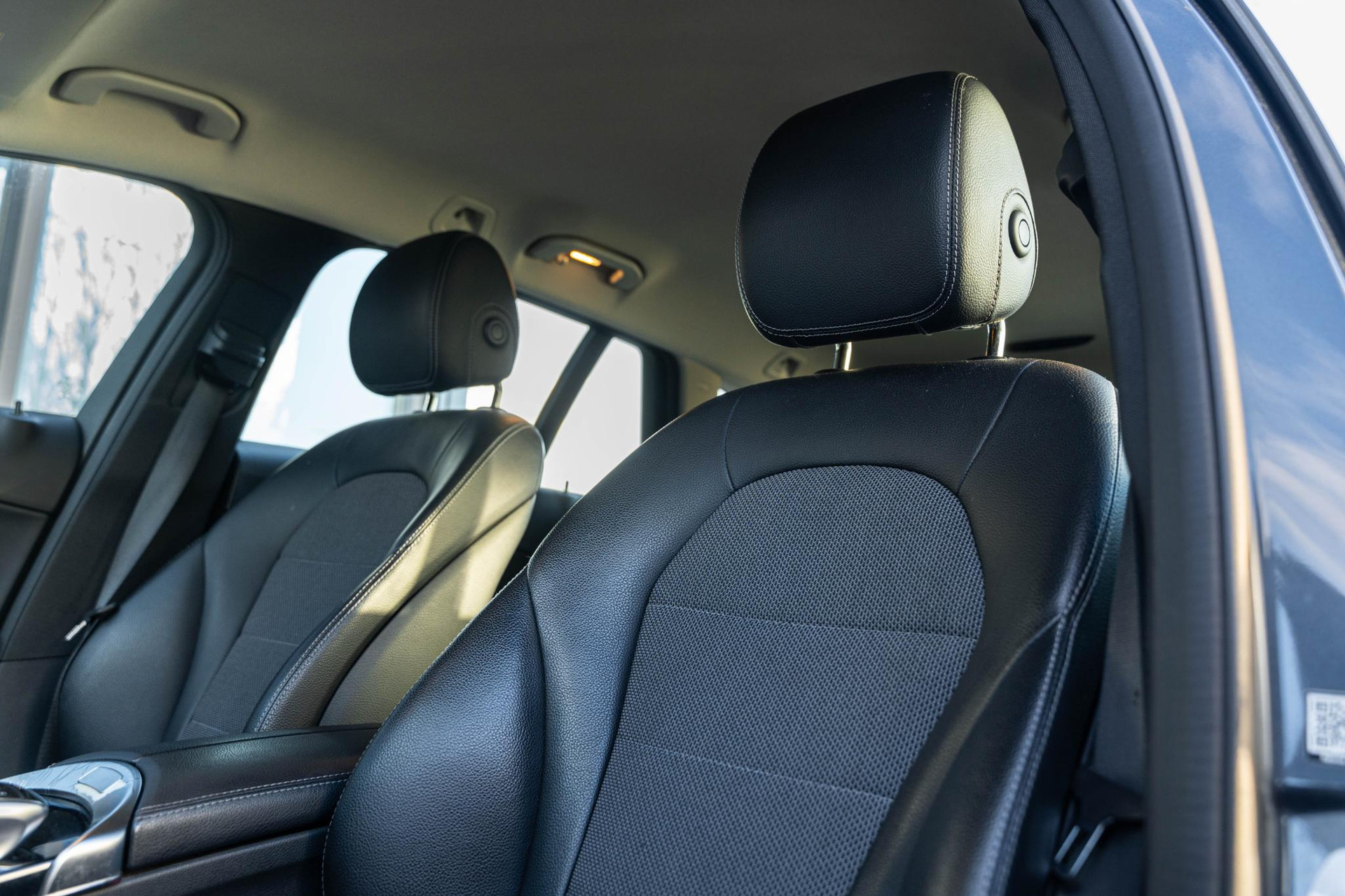 Mercedes-Benz C-Klasse Estate 180 Prestige 2015  34