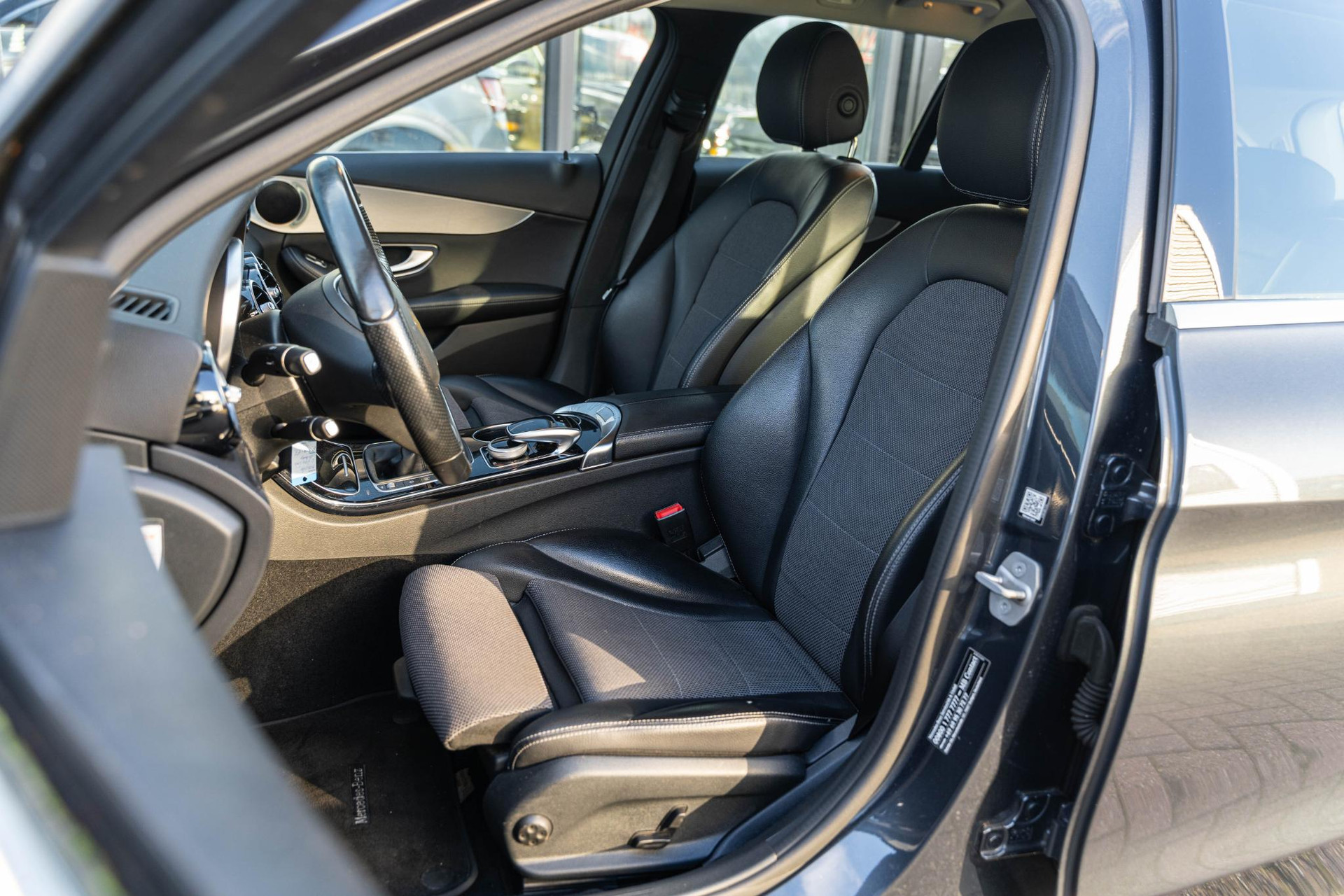 Mercedes-Benz C-Klasse Estate 180 Prestige 2015  35