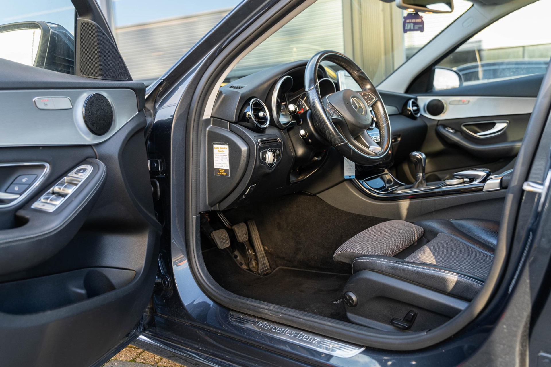 Mercedes-Benz C-Klasse Estate 180 Prestige 2015  36