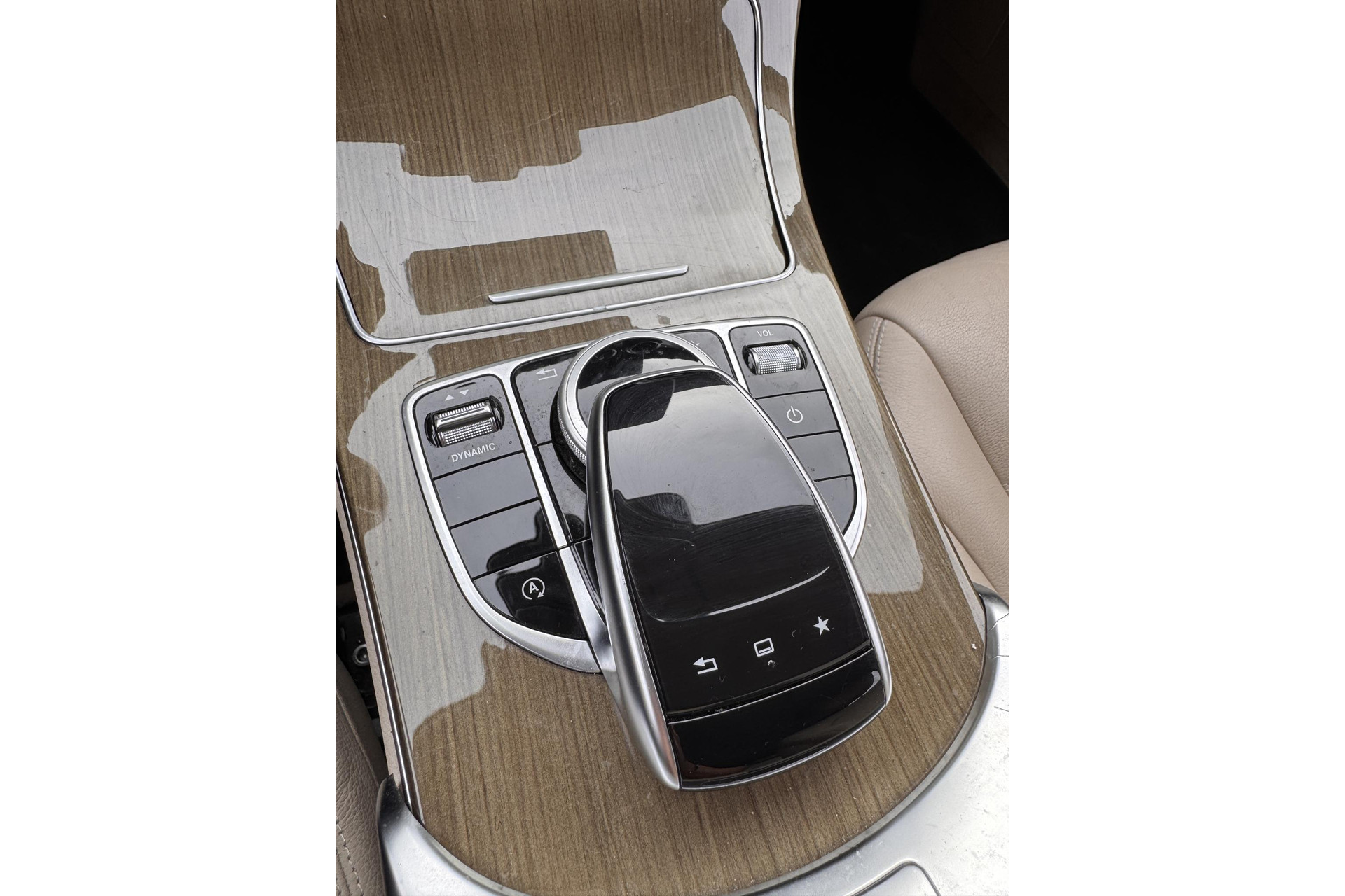 Mercedes-Benz C-Klasse Estate 180 Prestige 2016 OBSIDIAN BLACK (197U) 17